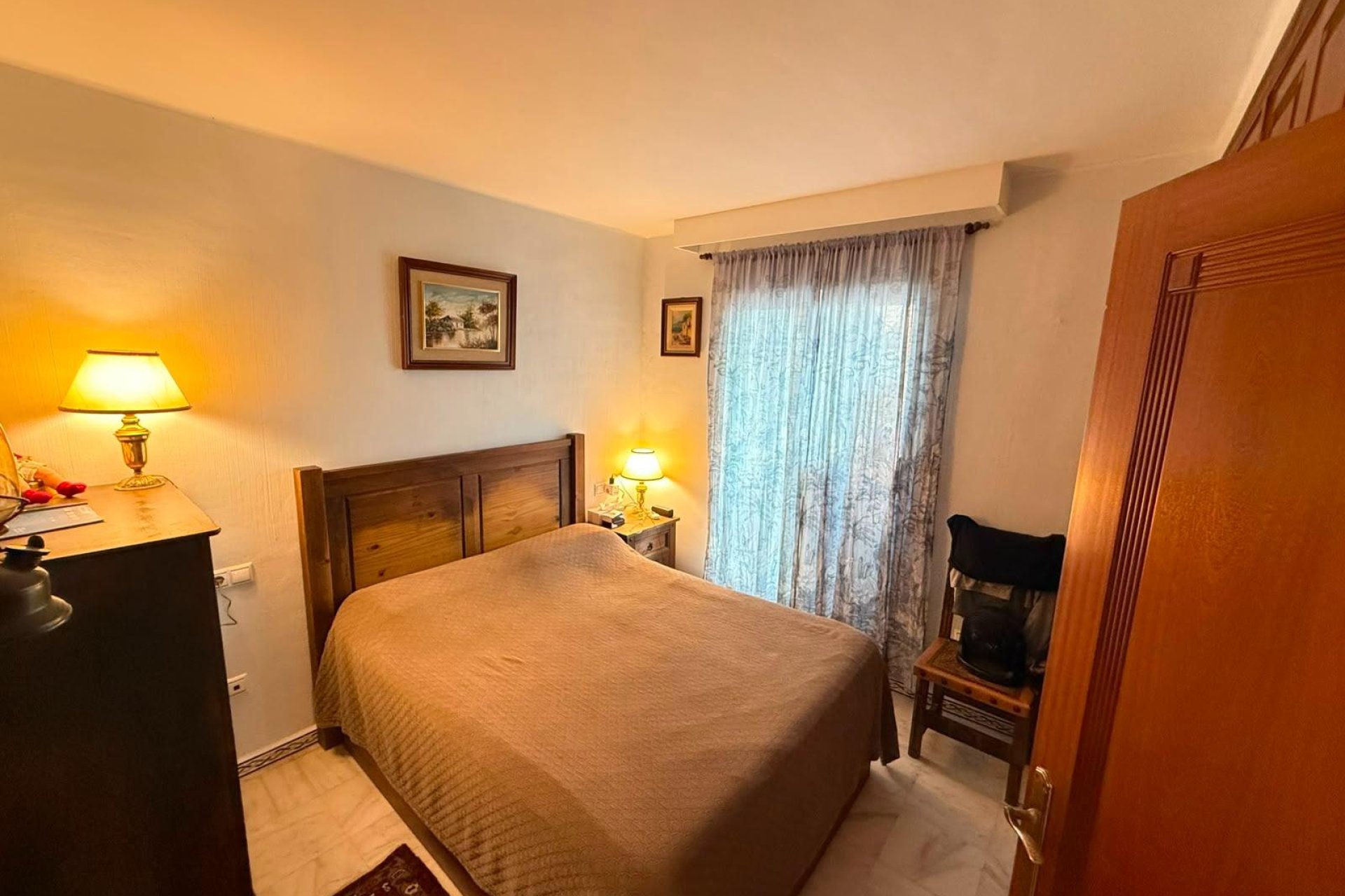 Revânzare - Apartament -
Torrevieja - Playa de los Locos