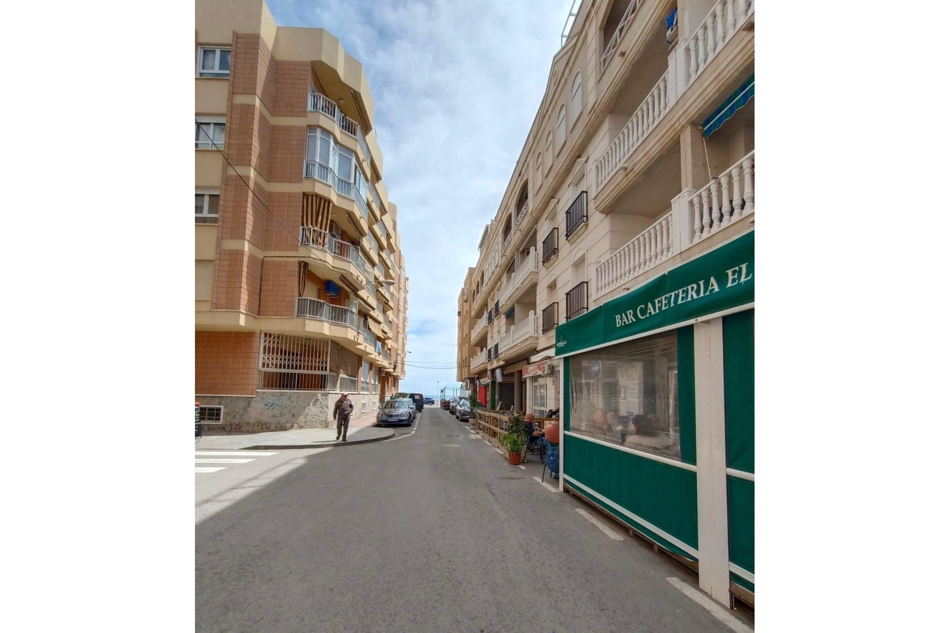 Revânzare - Apartament -
Torrevieja - Playa de los Locos