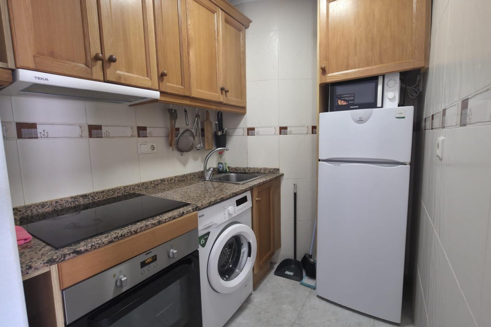 Revânzare - Apartament -
Torrevieja - Playa de los Locos