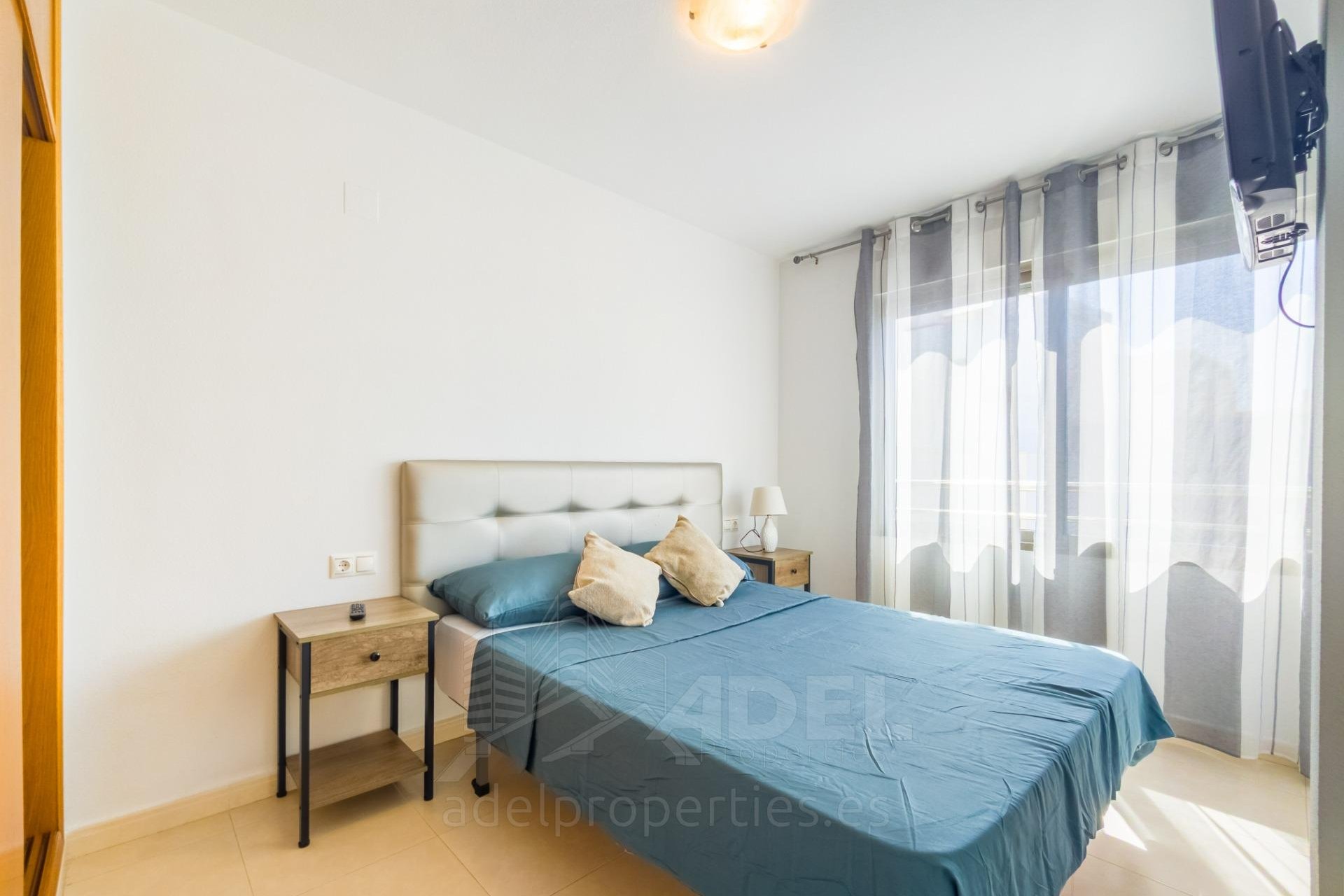 Revânzare - Apartament -
Torrevieja - Playa de los Locos