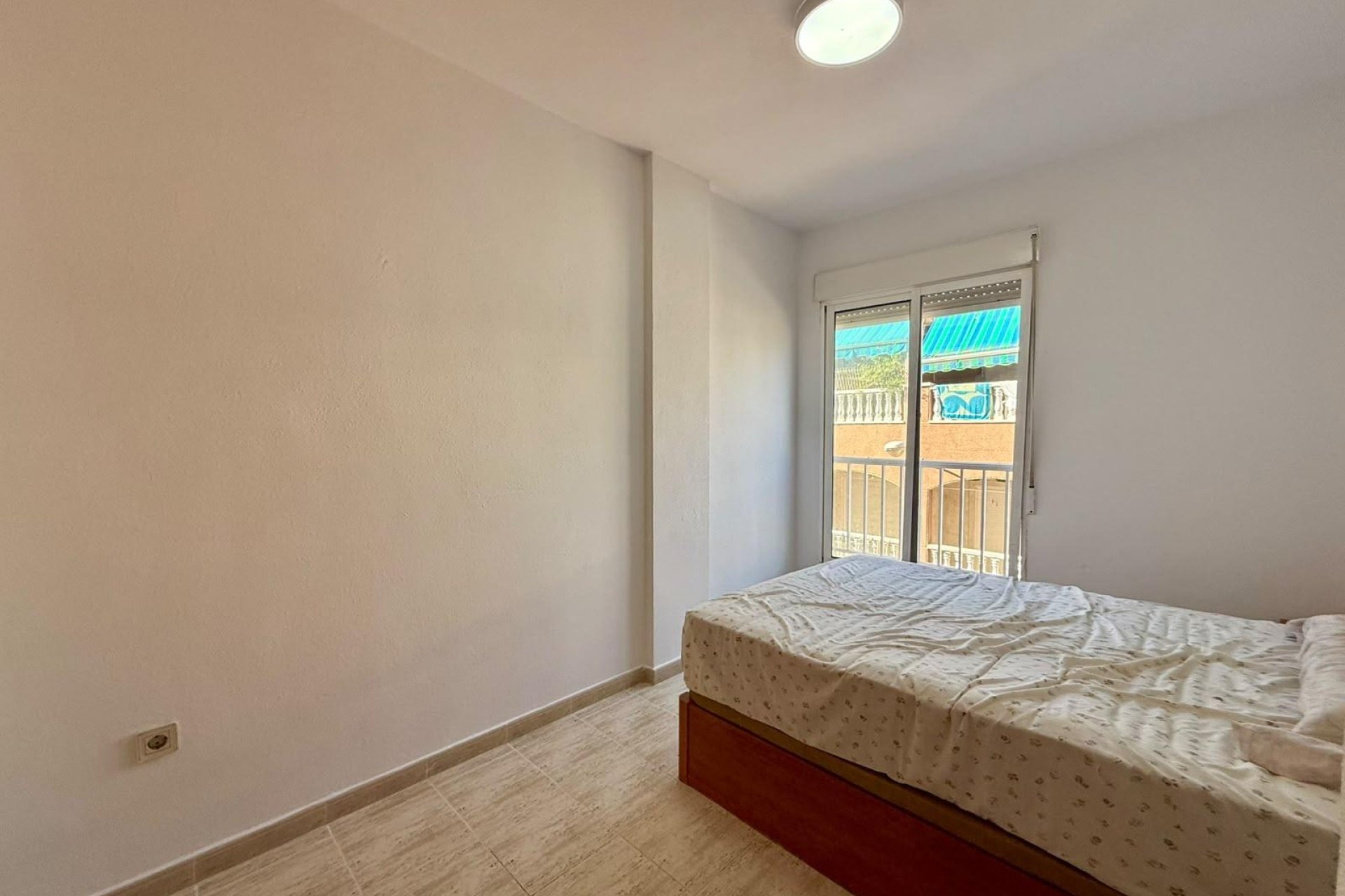 Revânzare - Apartament -
Torrevieja - Playa de los Locos