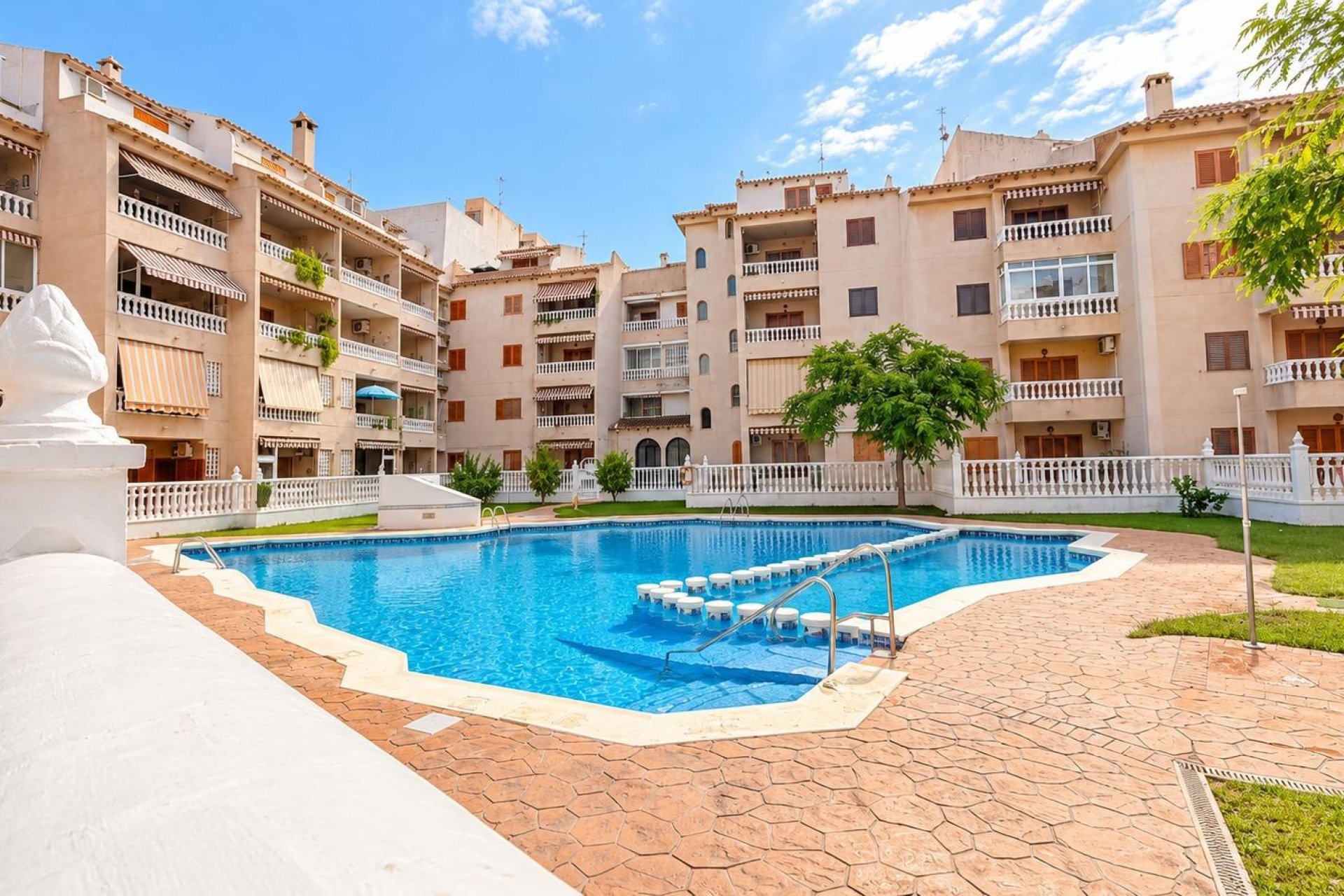 Revânzare - Apartament -
Torrevieja - Playa de los Locos
