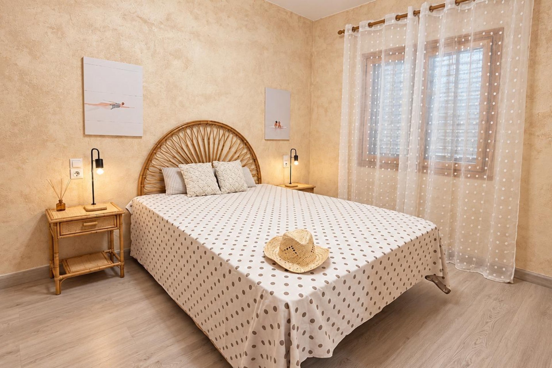 Revânzare - Apartament -
Torrevieja - Playa de los Locos