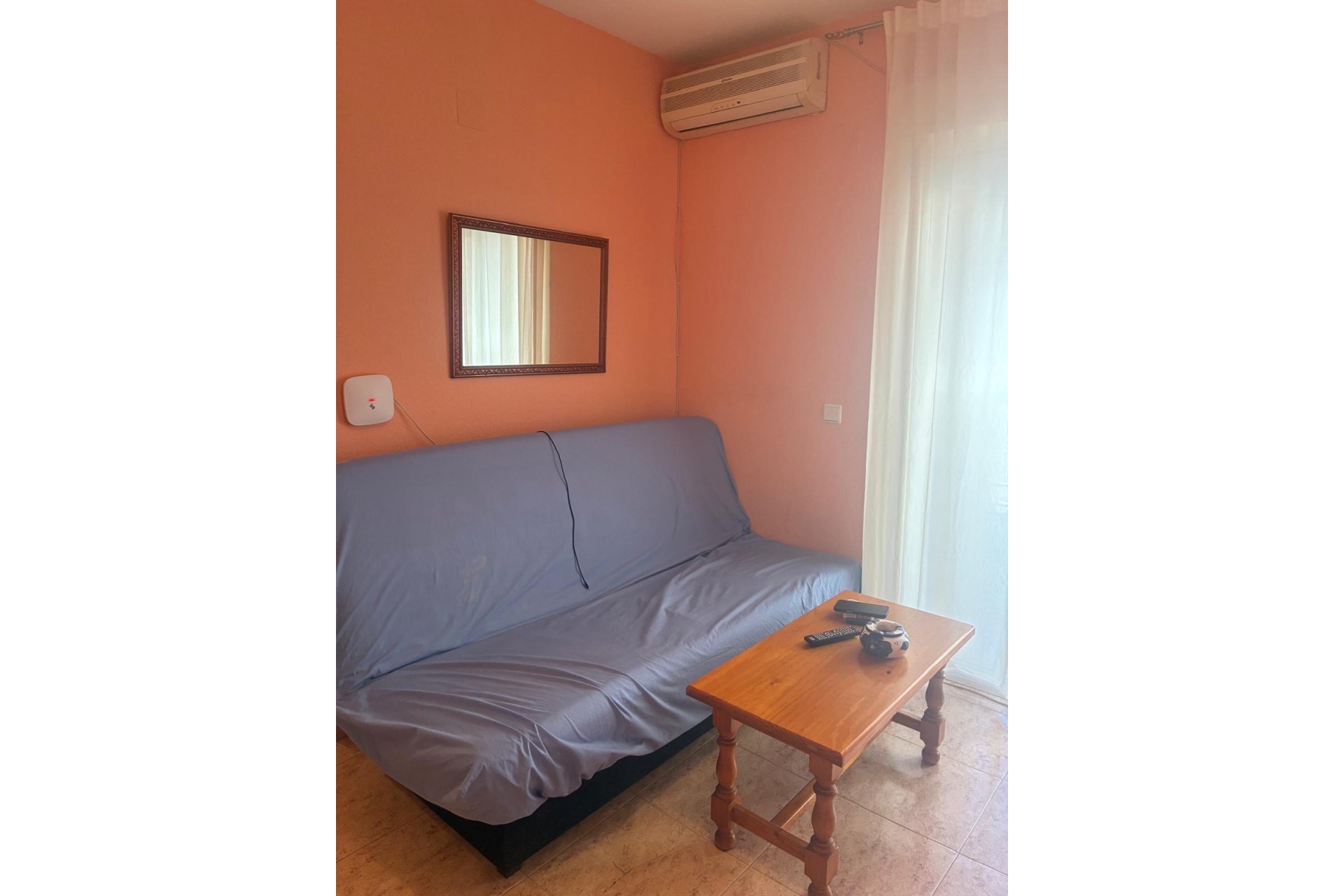 Revânzare - Apartament -
Torrevieja - Playa de los Locos