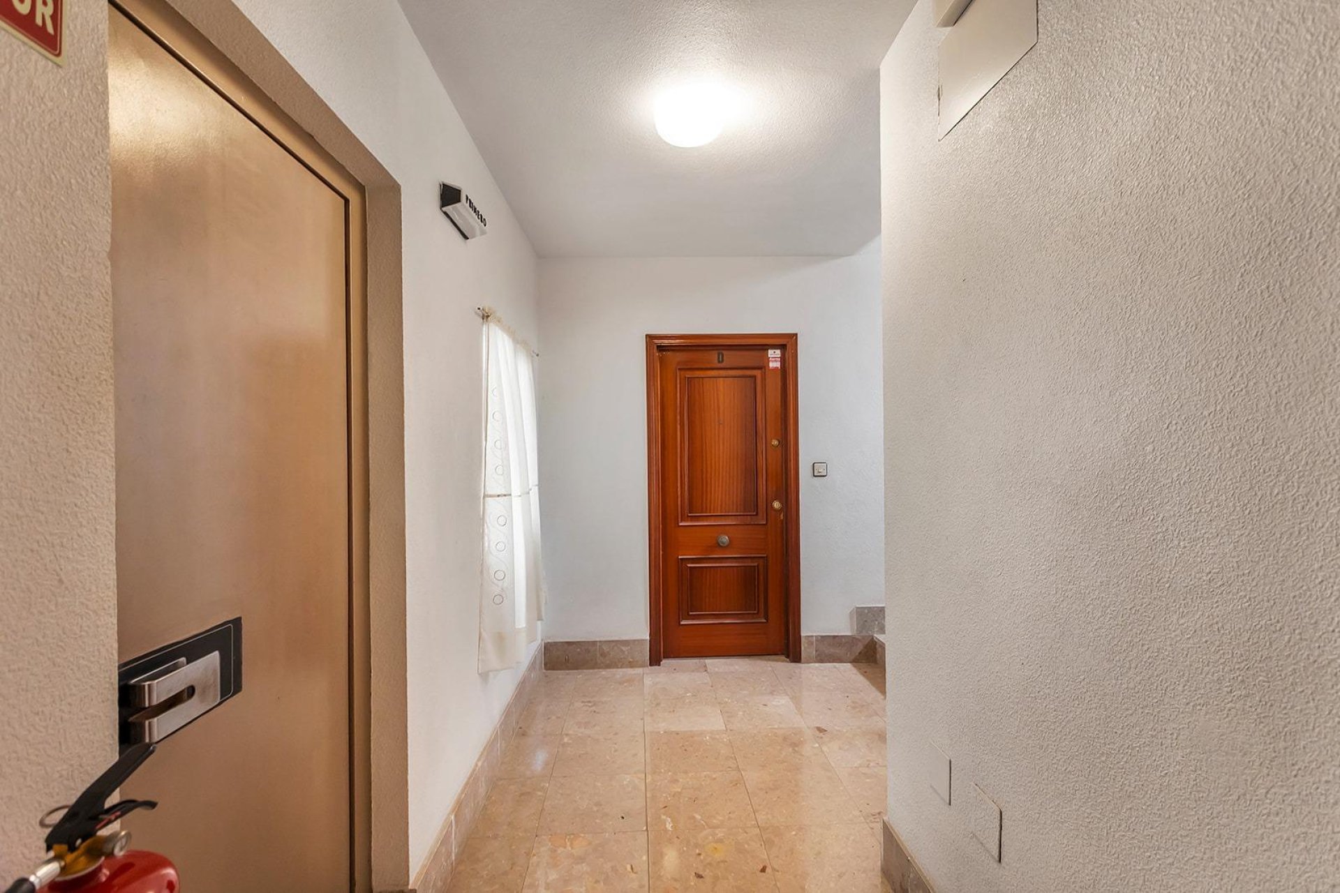 Revânzare - Apartament -
Torrevieja - Playa de los Locos