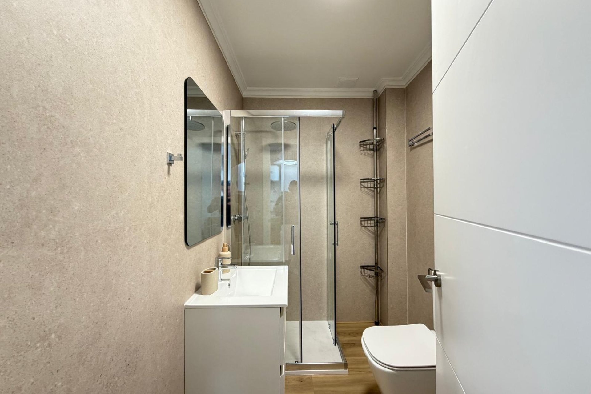 Revânzare - Apartament -
Torrevieja - Playa de los Locos