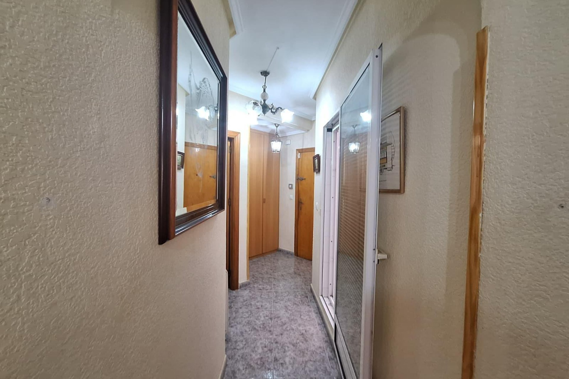 Revânzare - Apartament -
Torrevieja - Playa de los Locos