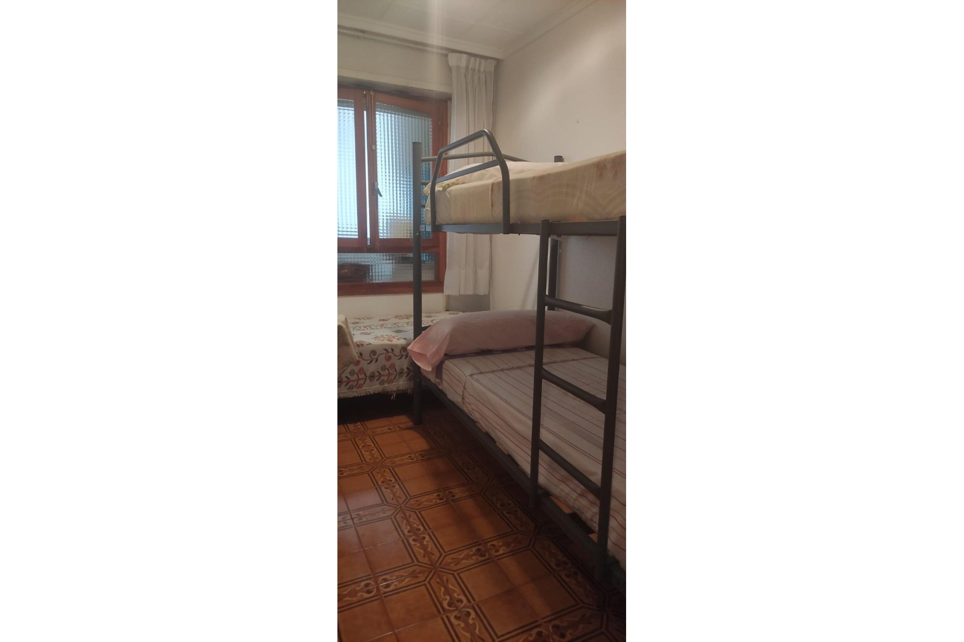 Revânzare - Apartament -
Torrevieja - Playa De Los Naufragos