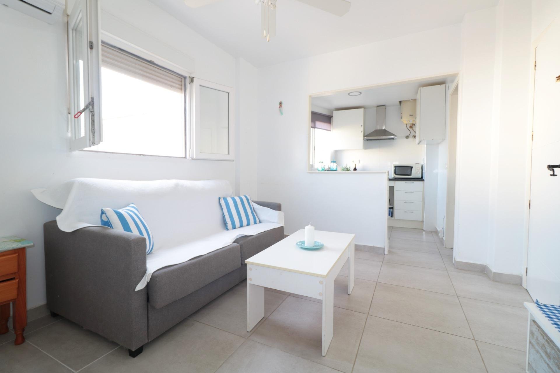 Revânzare - Apartament -
Torrevieja - Playa De Los Naufragos