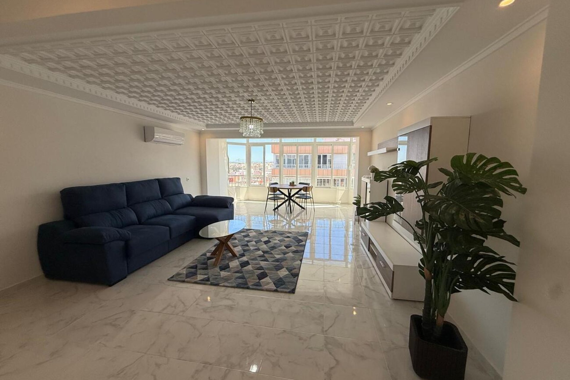 Revânzare - Apartament -
Torrevieja - Playa del Acequión