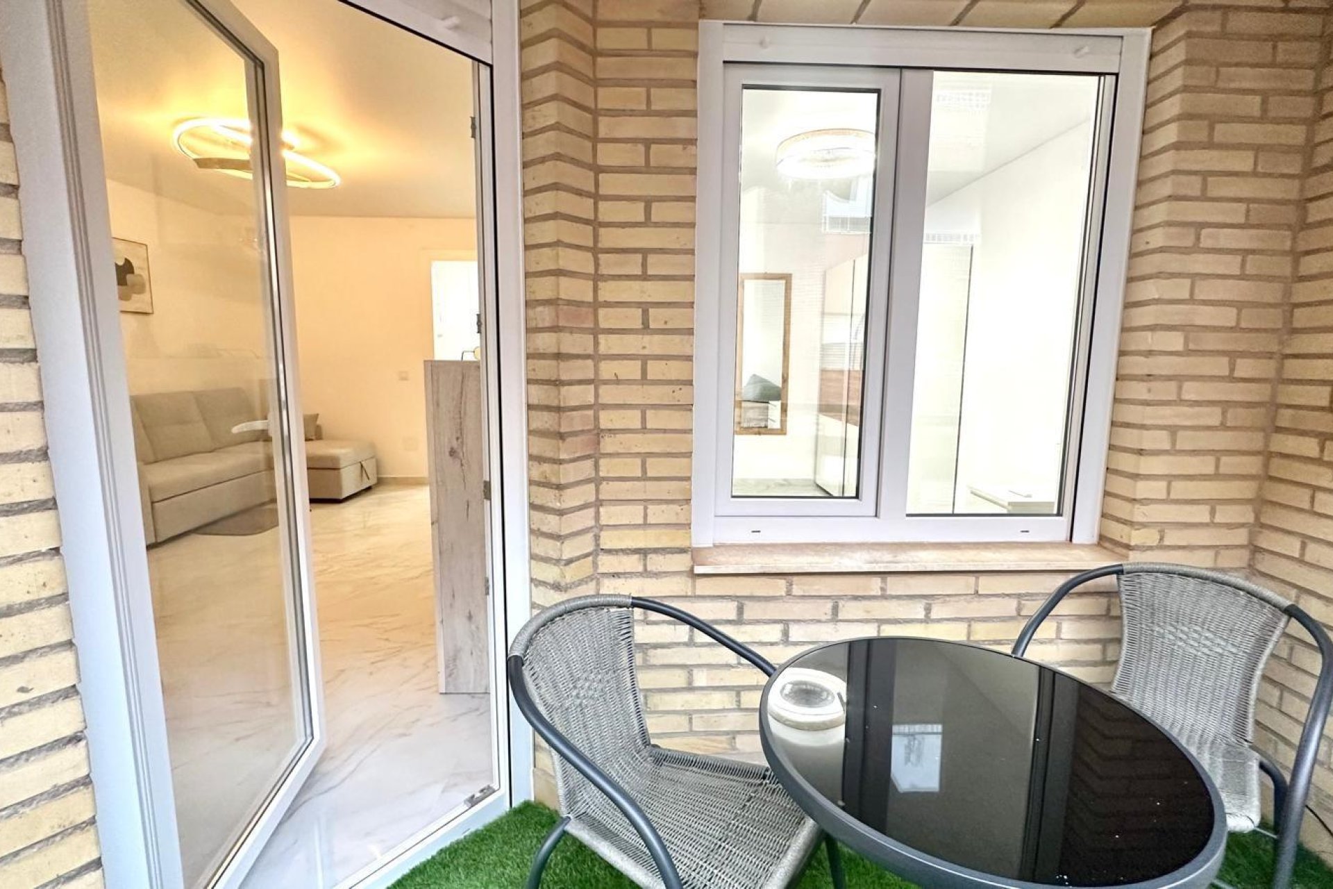 Revânzare - Apartament -
Torrevieja - Playa del Cura