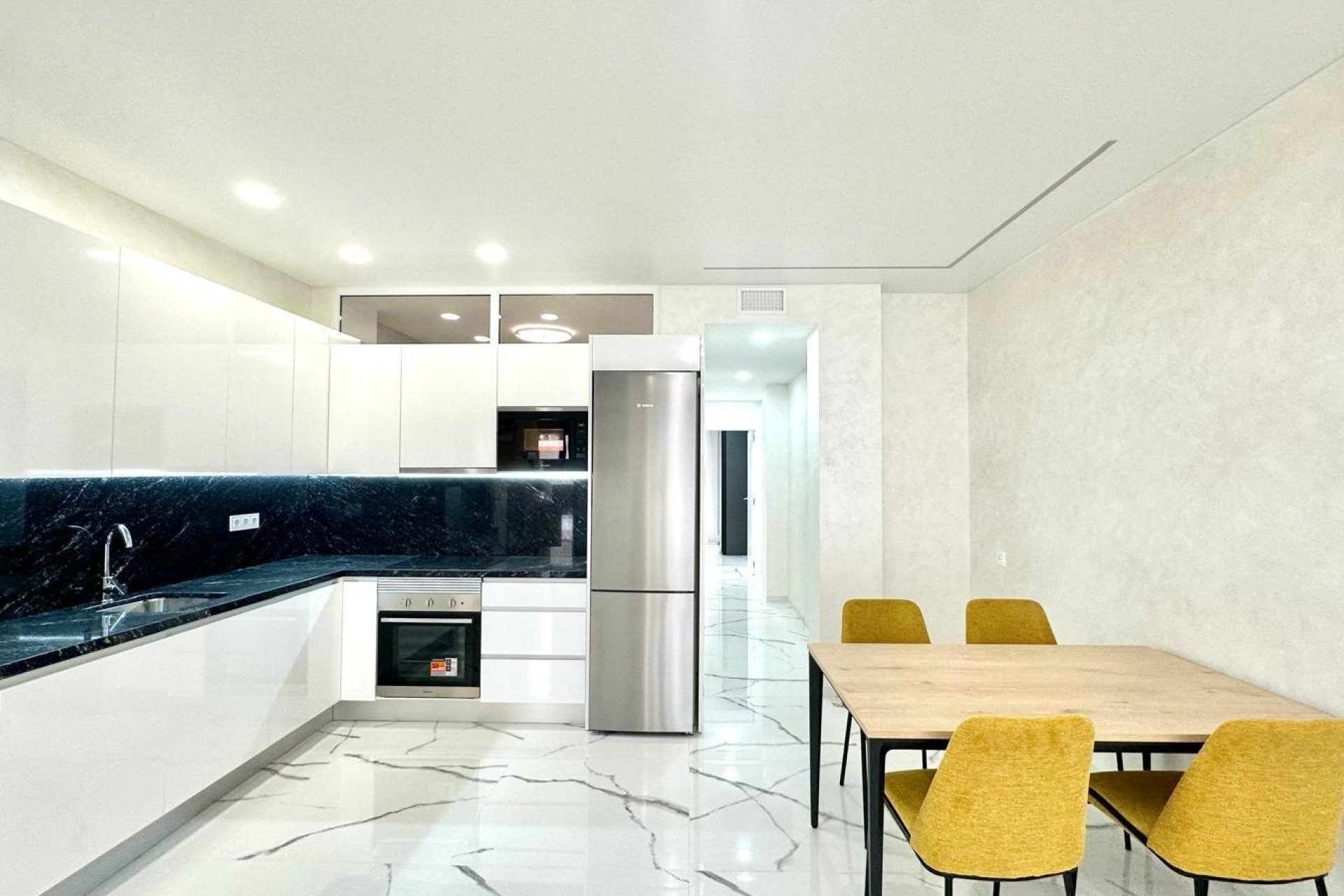 Revânzare - Apartament -
Torrevieja - Playa del Cura