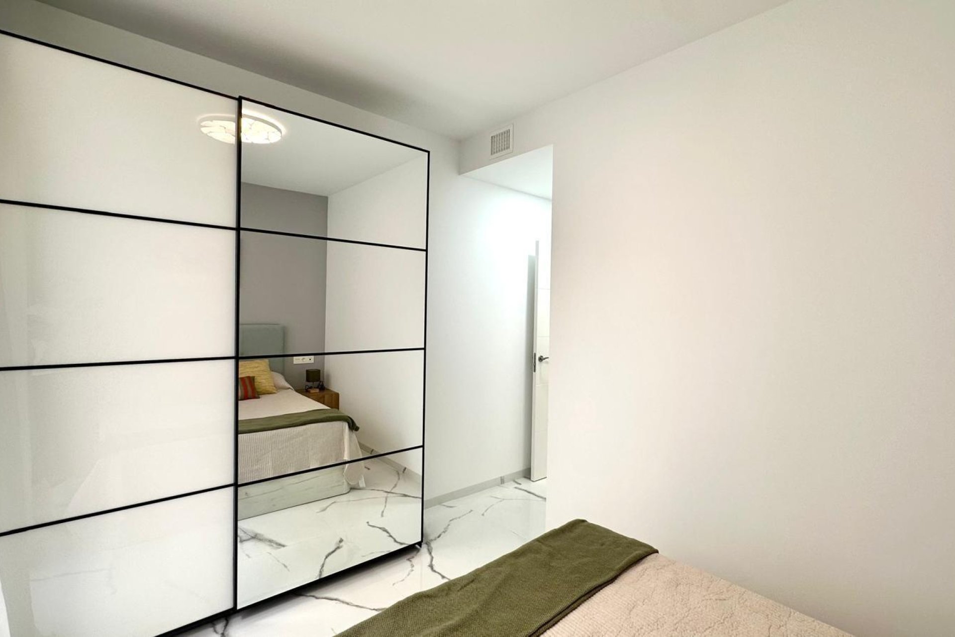 Revânzare - Apartament -
Torrevieja - Playa del Cura