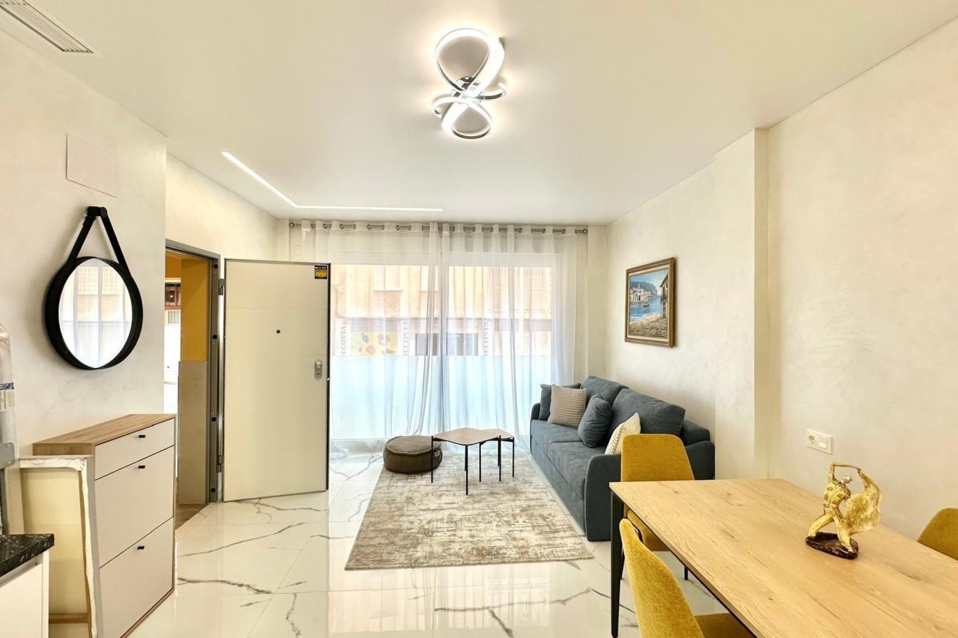Revânzare - Apartament -
Torrevieja - Playa del Cura