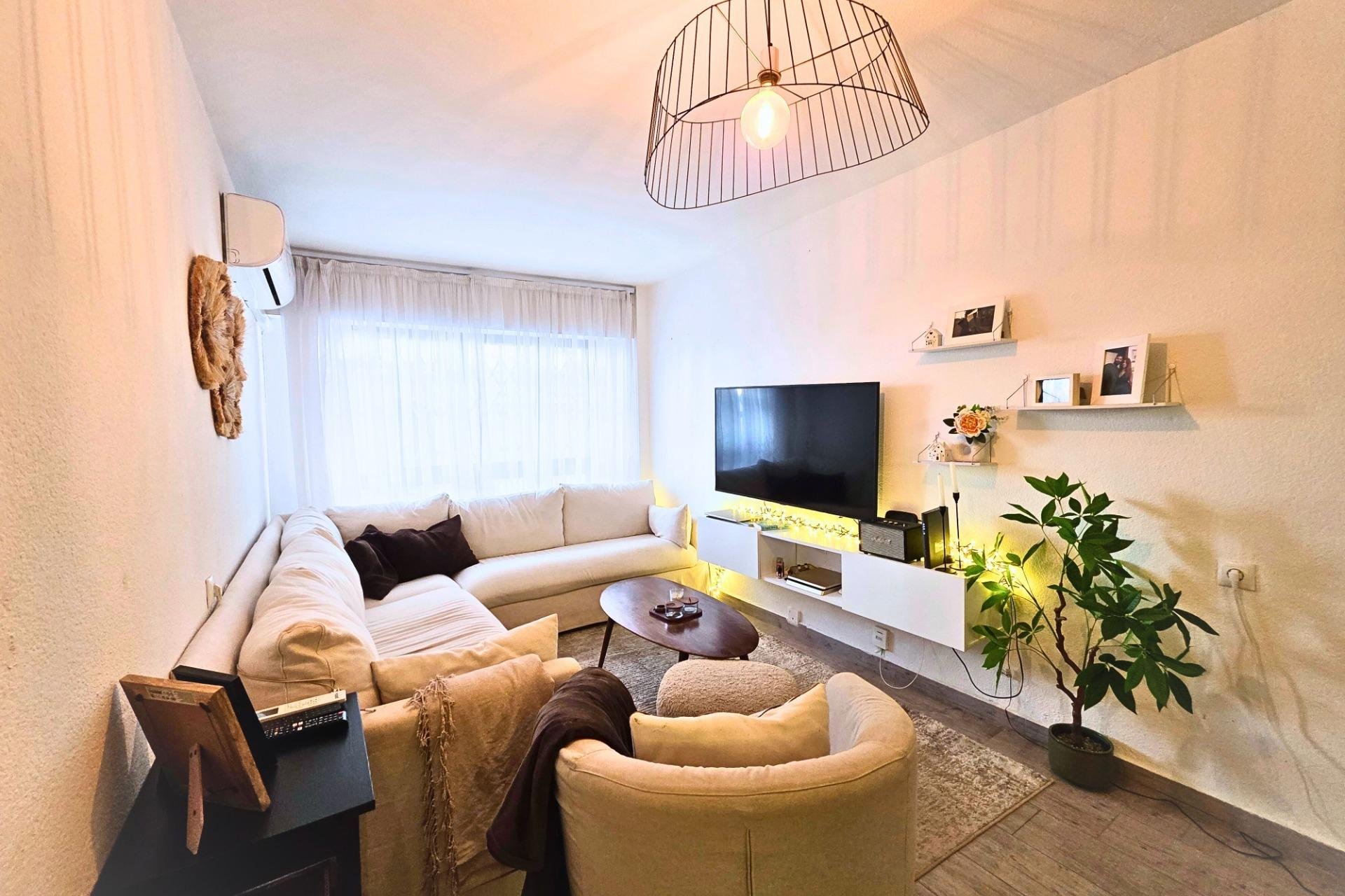 Revânzare - Apartament -
Torrevieja - Playa del Cura