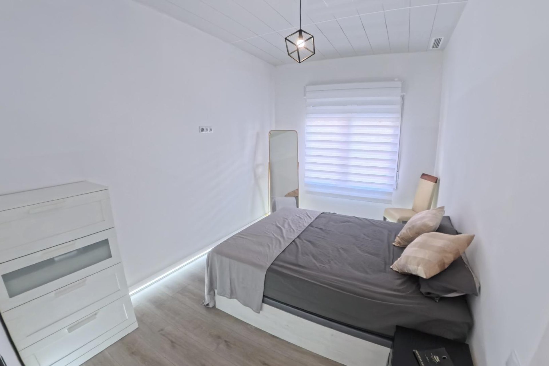 Revânzare - Apartament -
Torrevieja - Playa del Cura
