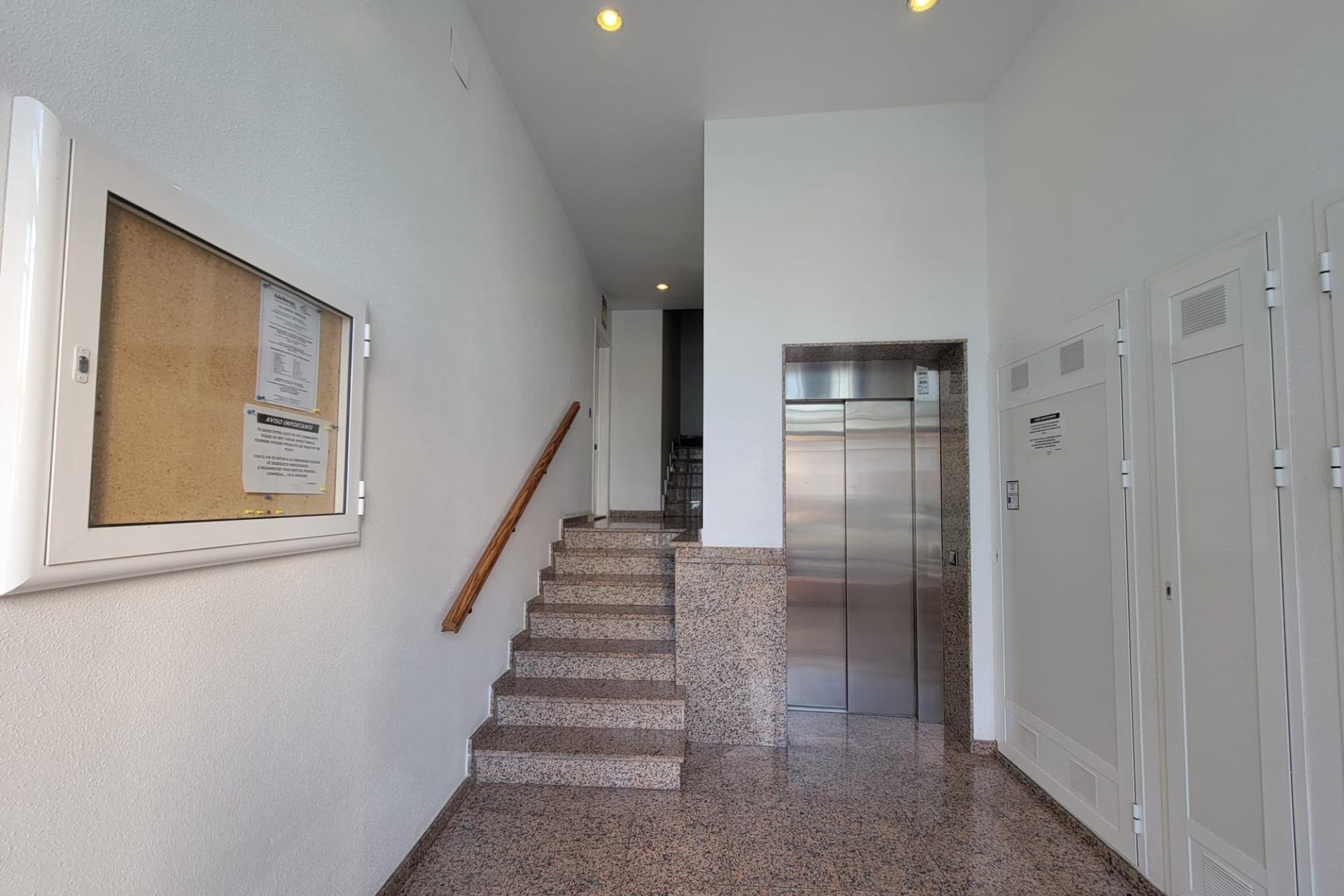 Revânzare - Apartament -
Torrevieja - Playa del Cura