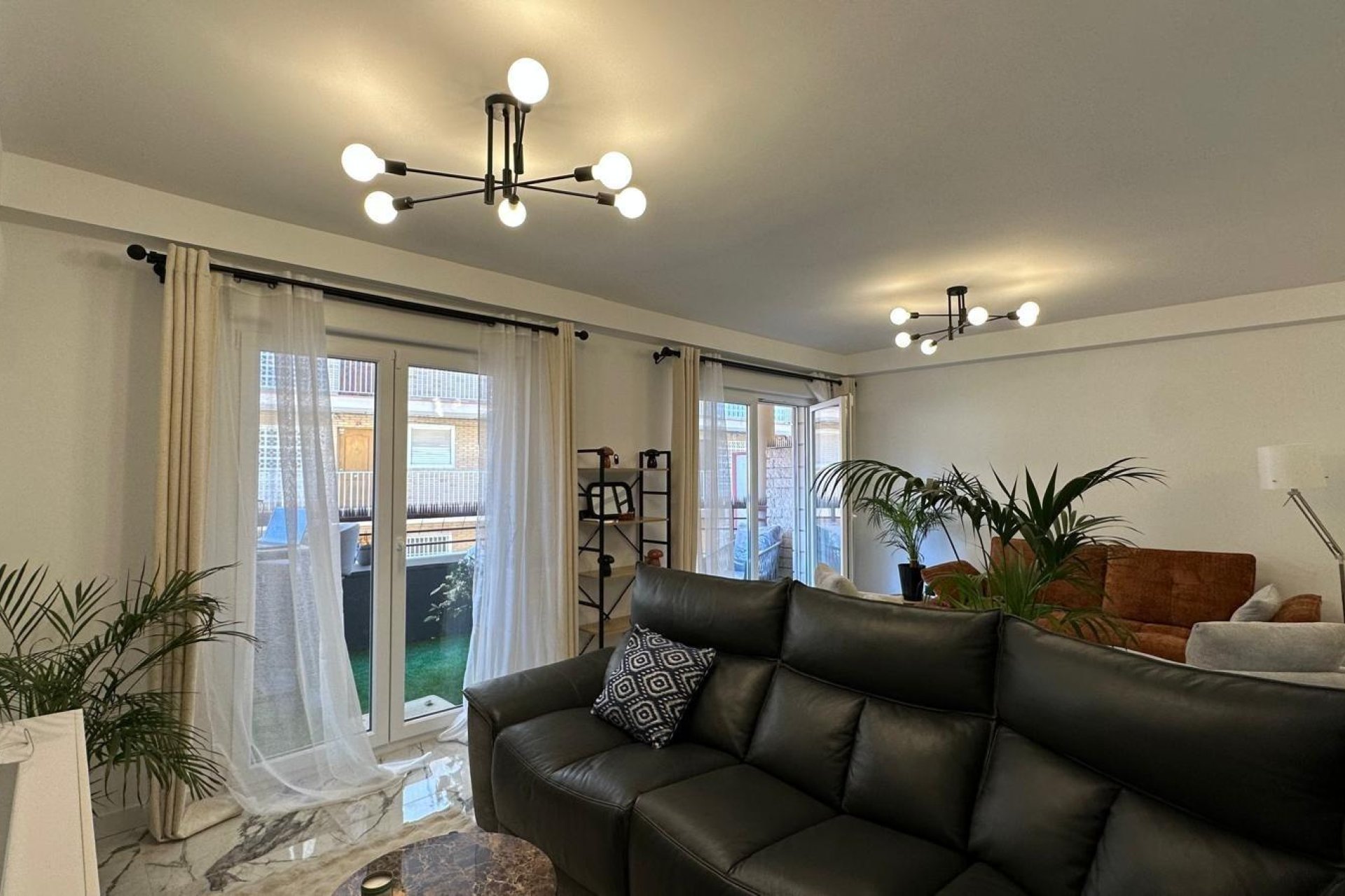 Revânzare - Apartament -
Torrevieja - Playa del Cura