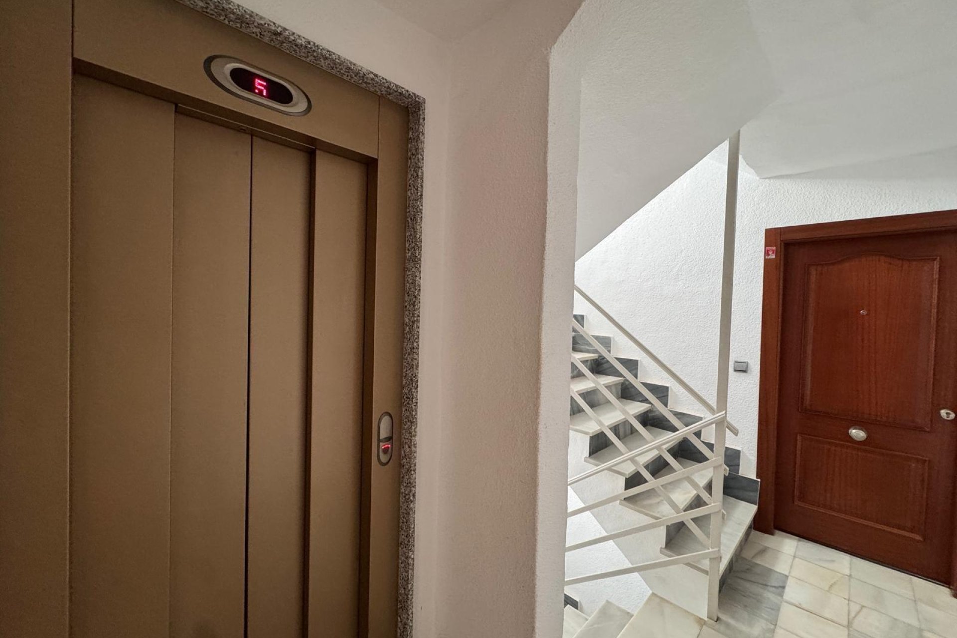 Revânzare - Apartament -
Torrevieja - Playa del Cura