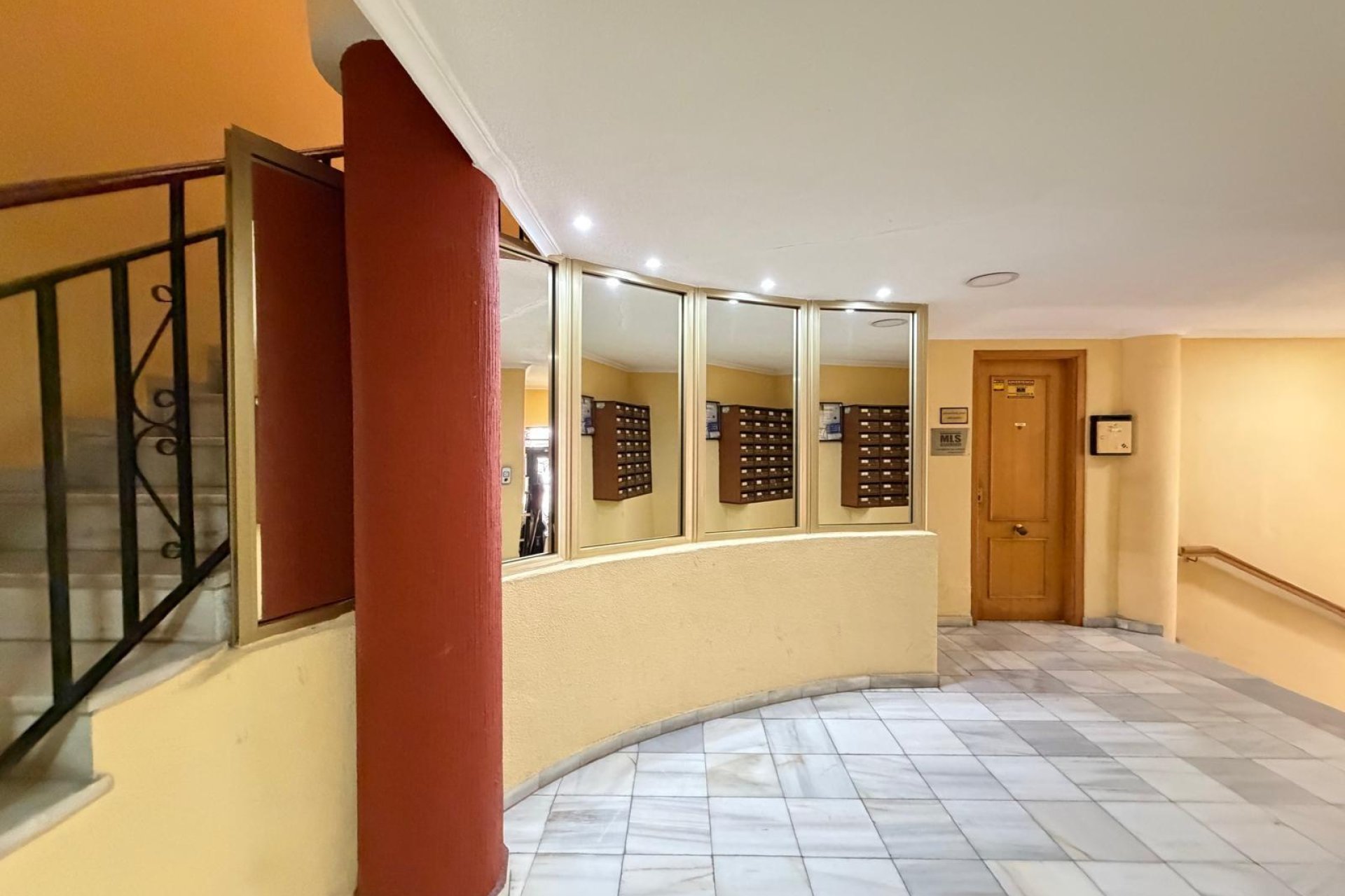 Revânzare - Apartament -
Torrevieja - Playa del Cura