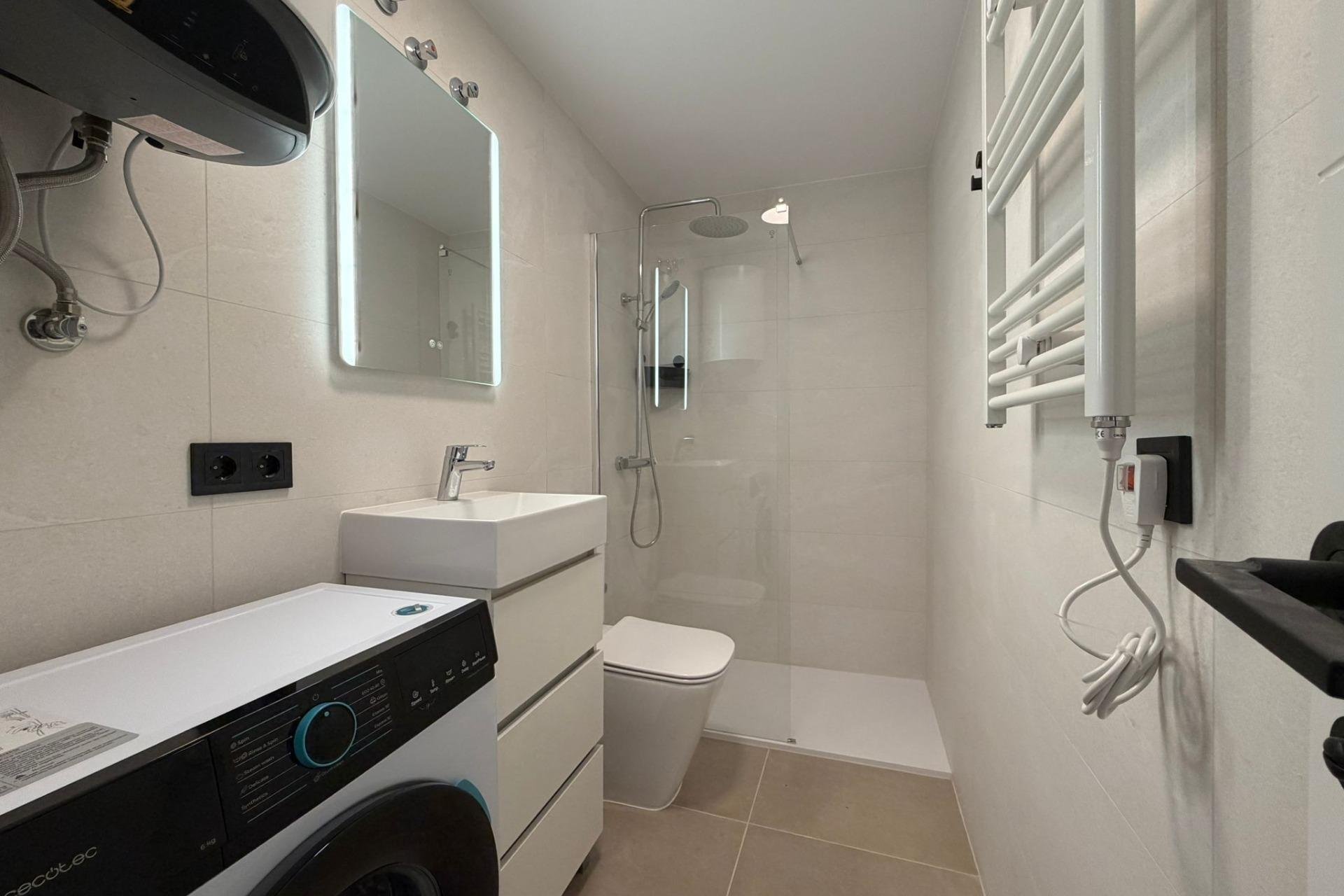 Revânzare - Apartament -
Torrevieja - Playa del Cura