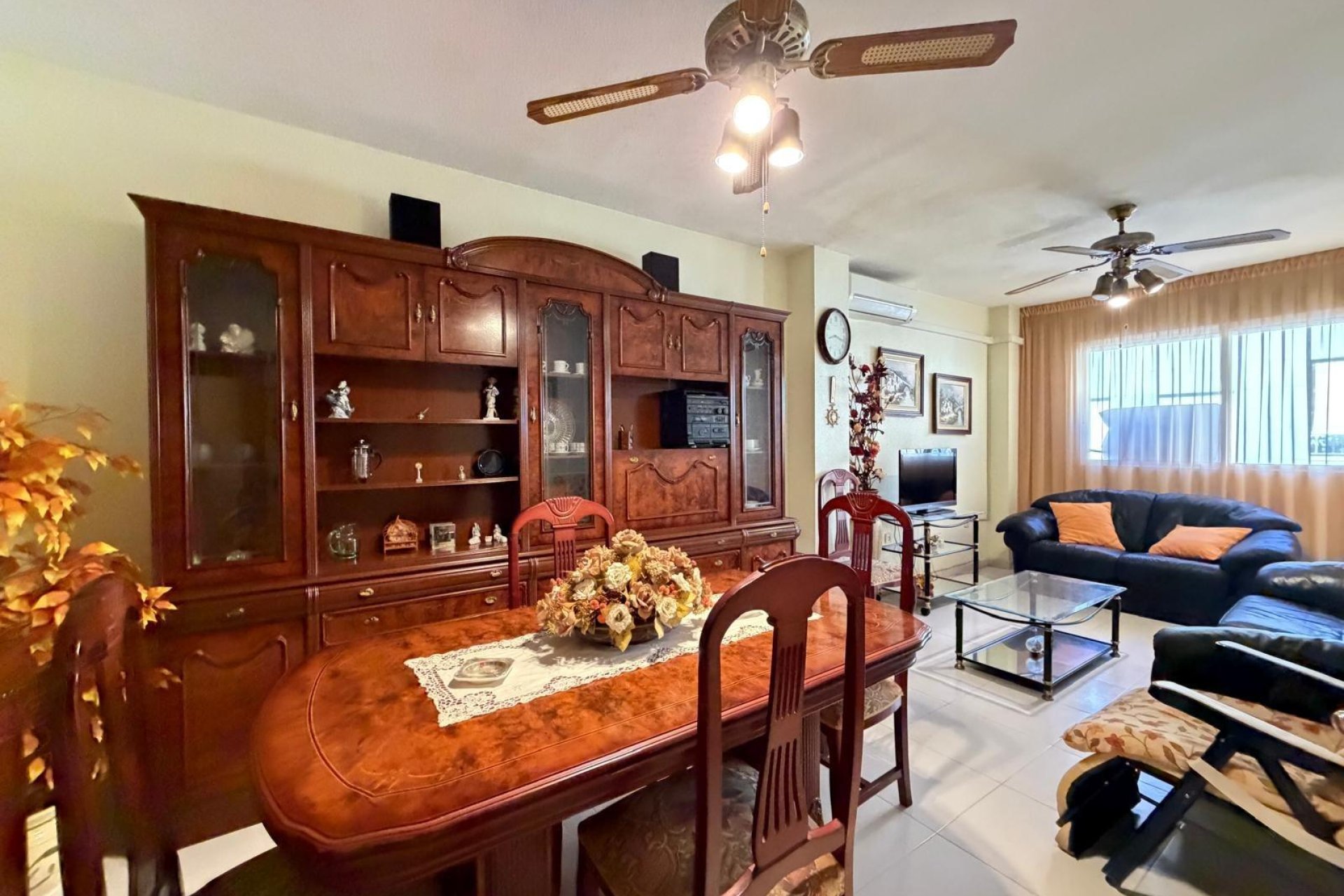 Revânzare - Apartament -
Torrevieja - Playa del Cura