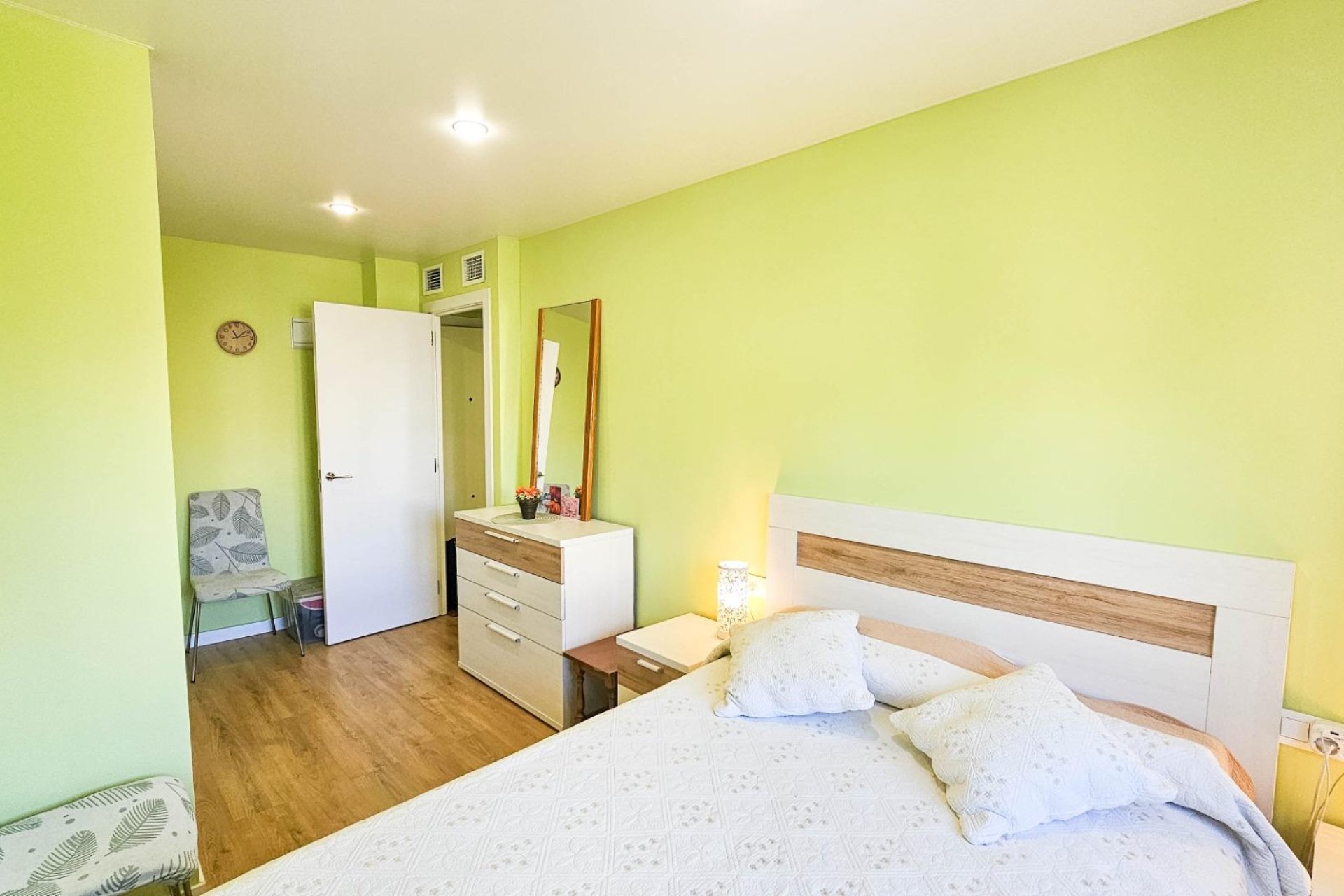 Revânzare - Apartament -
Torrevieja - Playa del Cura