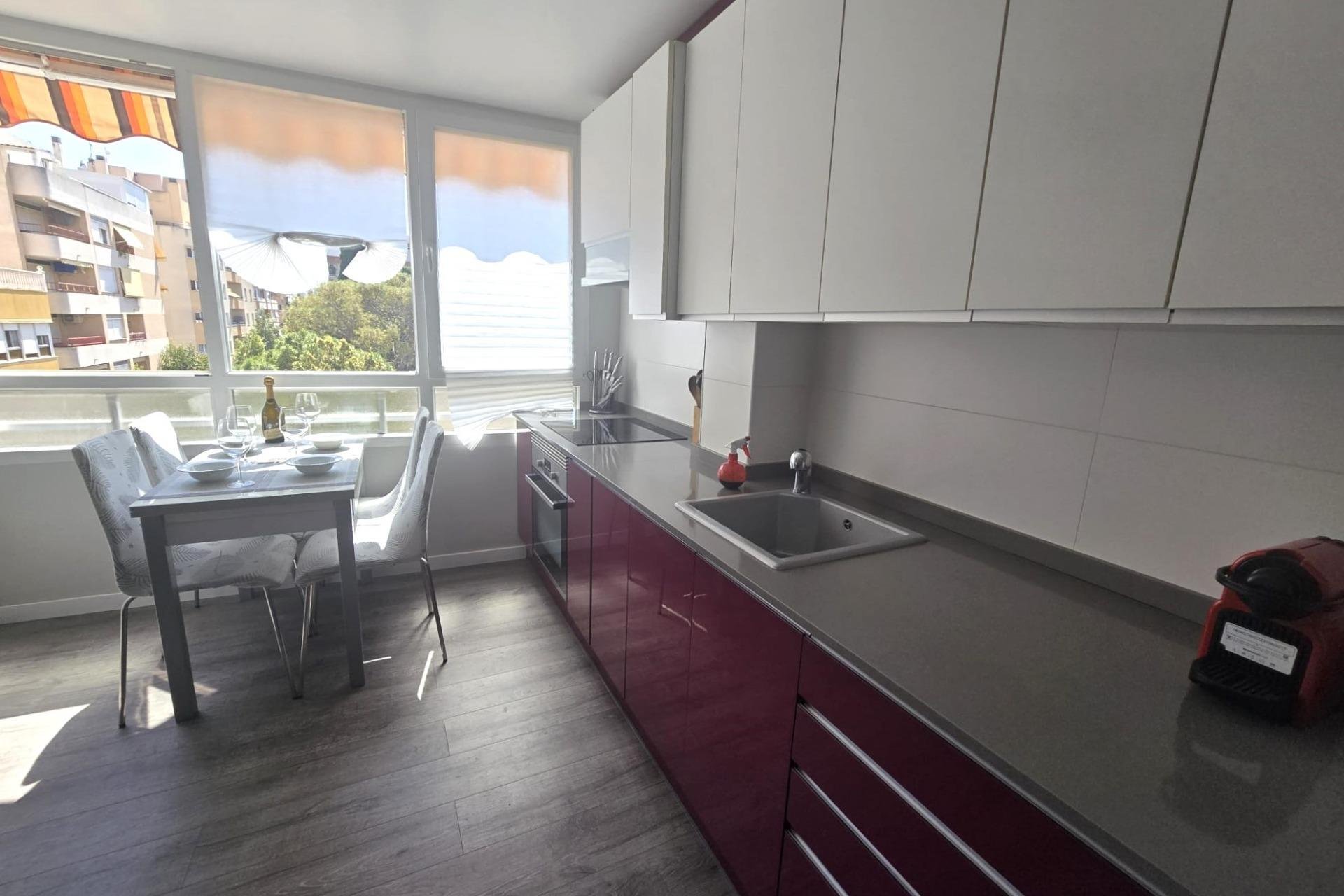 Revânzare - Apartament -
Torrevieja - Playa del Cura