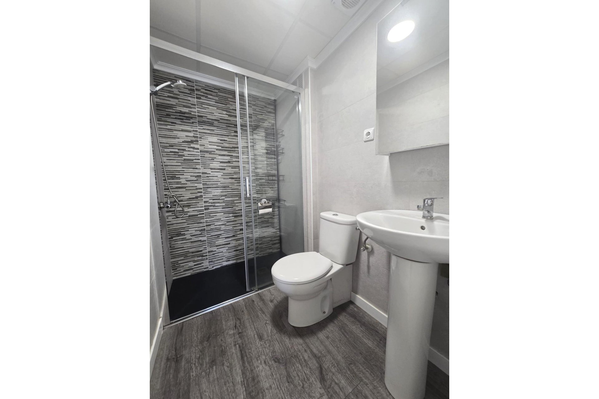 Revânzare - Apartament -
Torrevieja - Playa del Cura