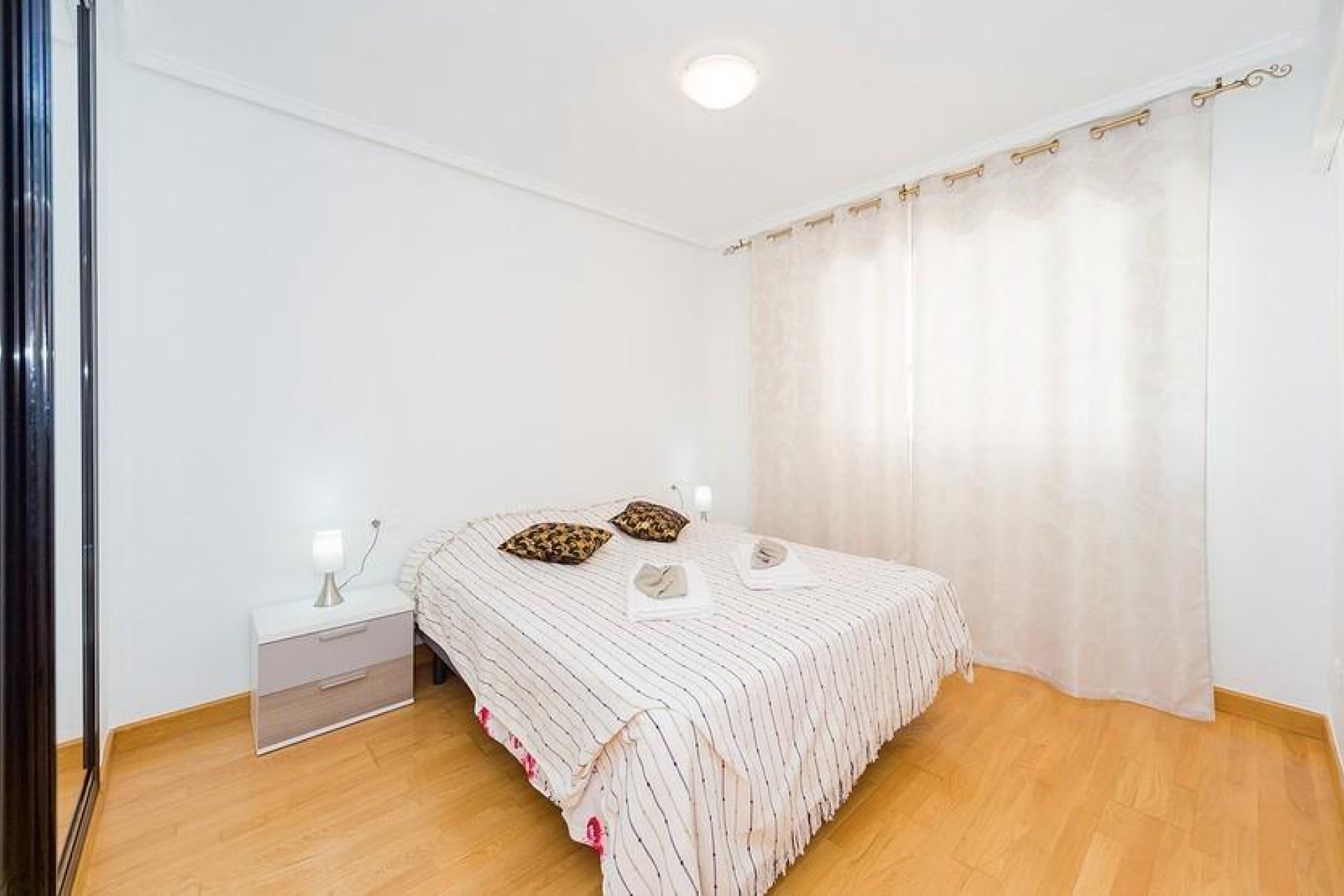 Revânzare - Apartament -
Torrevieja - Playa del Cura