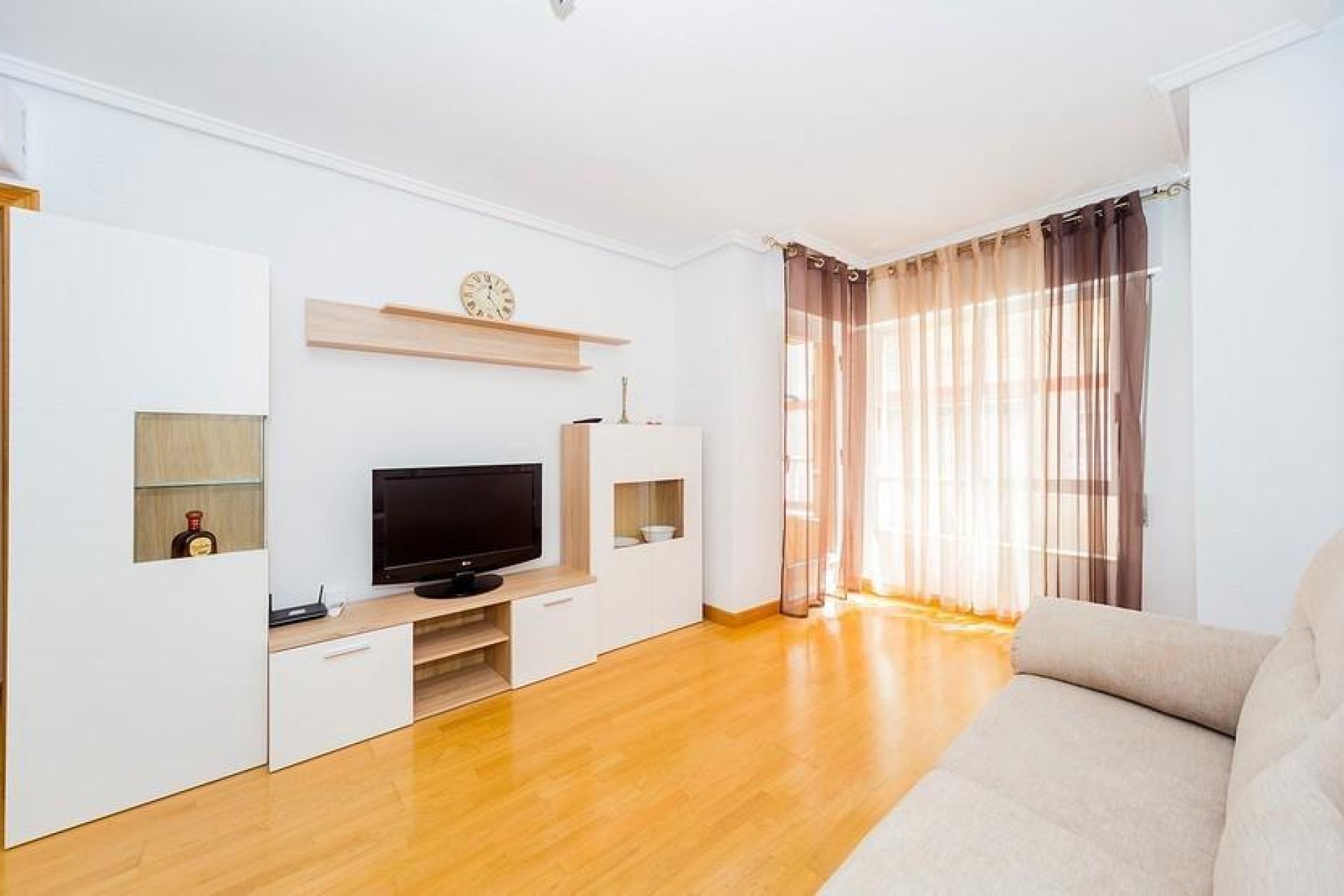 Revânzare - Apartament -
Torrevieja - Playa del Cura