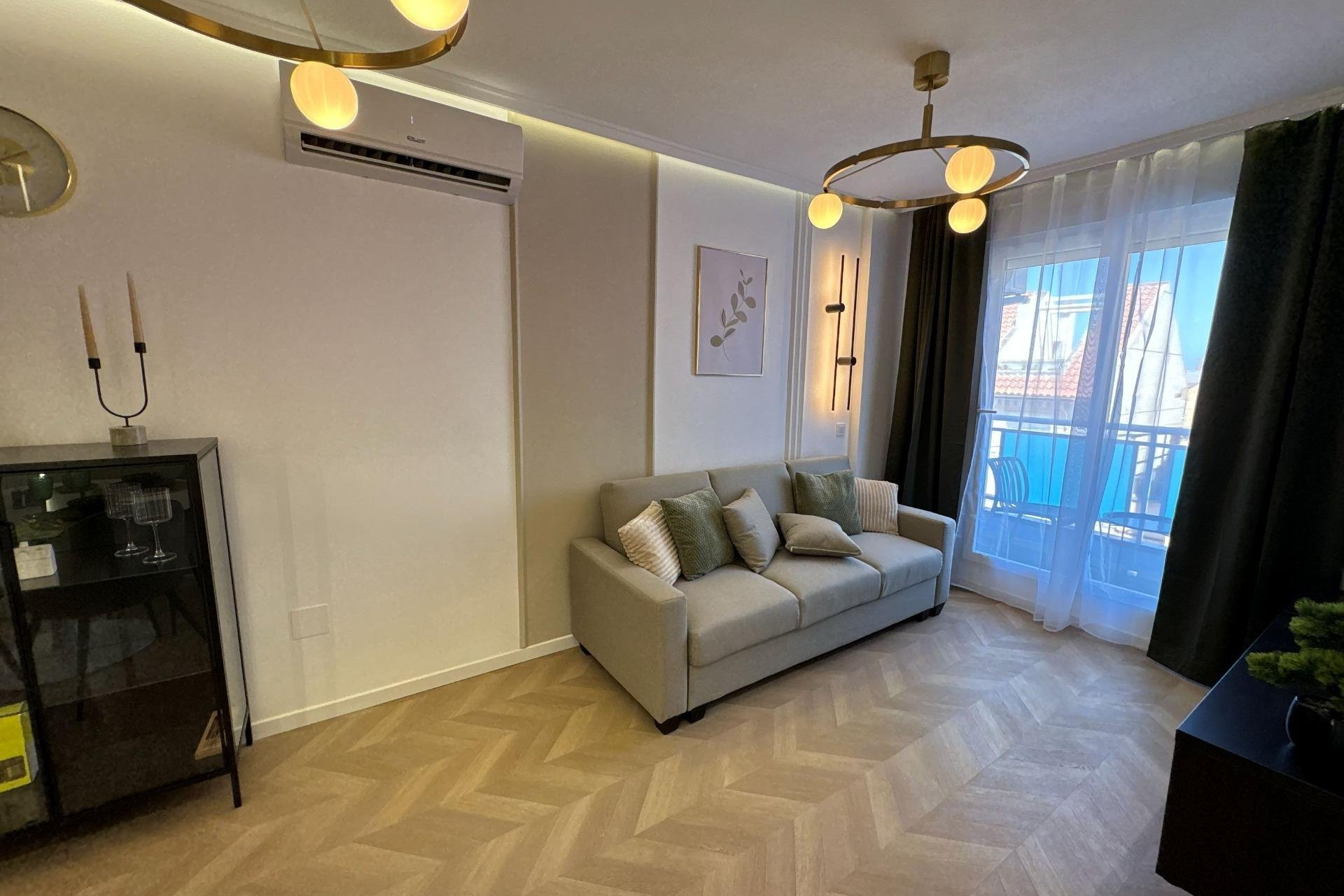 Revânzare - Apartament -
Torrevieja - Playa del Cura