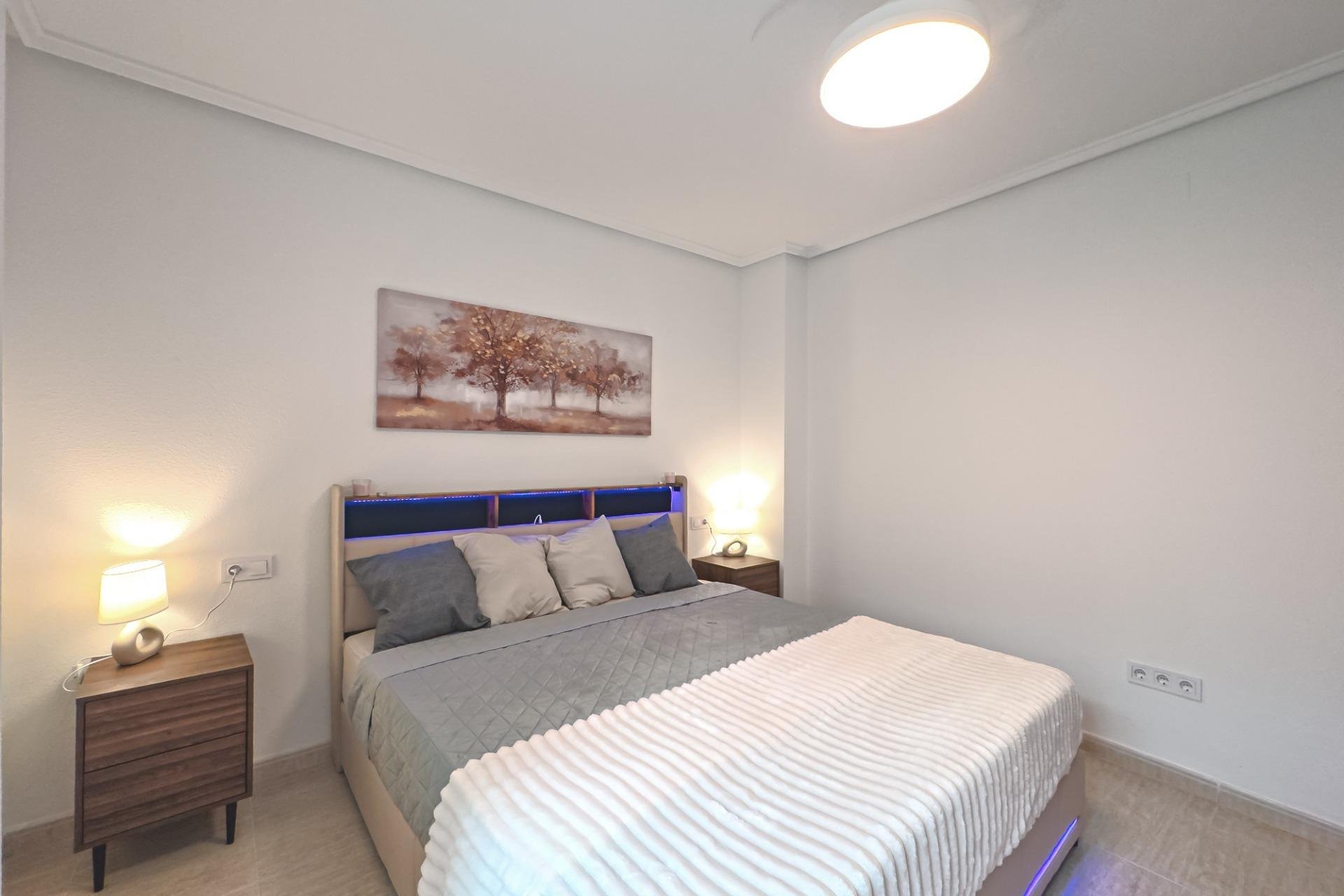 Revânzare - Apartament -
Torrevieja - Playa del Cura