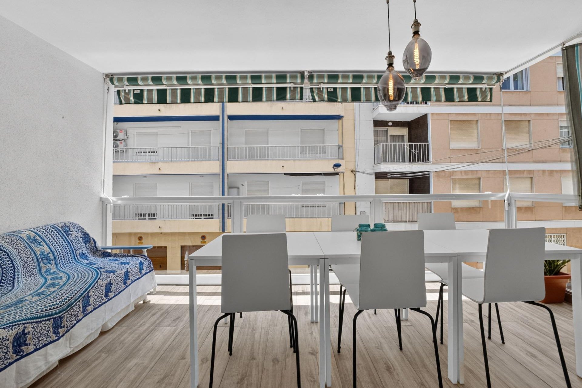 Revânzare - Apartament -
Torrevieja - Playa del Cura
