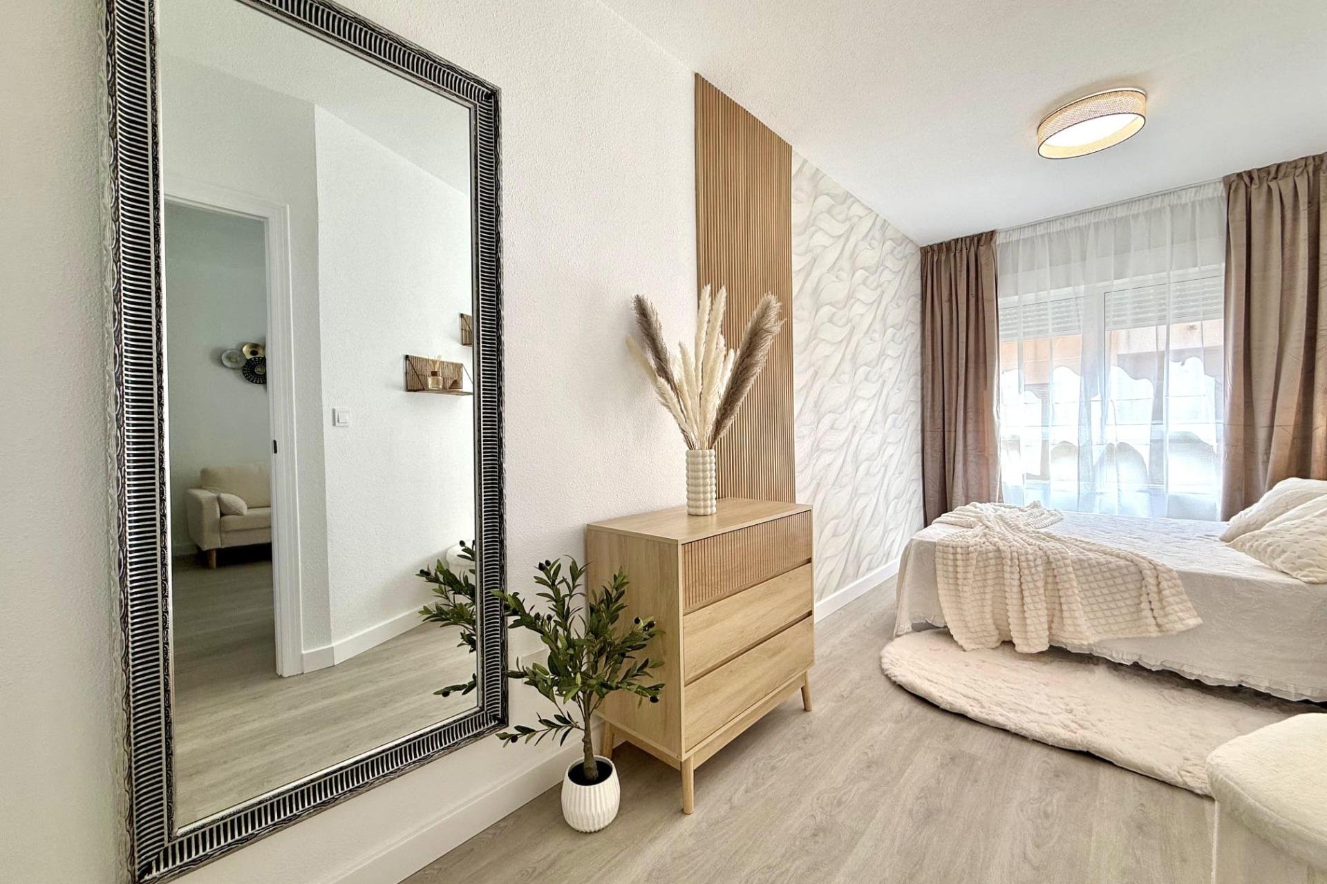 Revânzare - Apartament -
Torrevieja - Playa del Cura