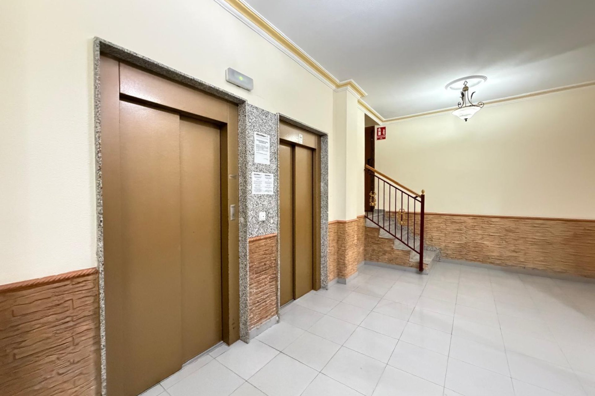 Revânzare - Apartament -
Torrevieja - Playa del Cura