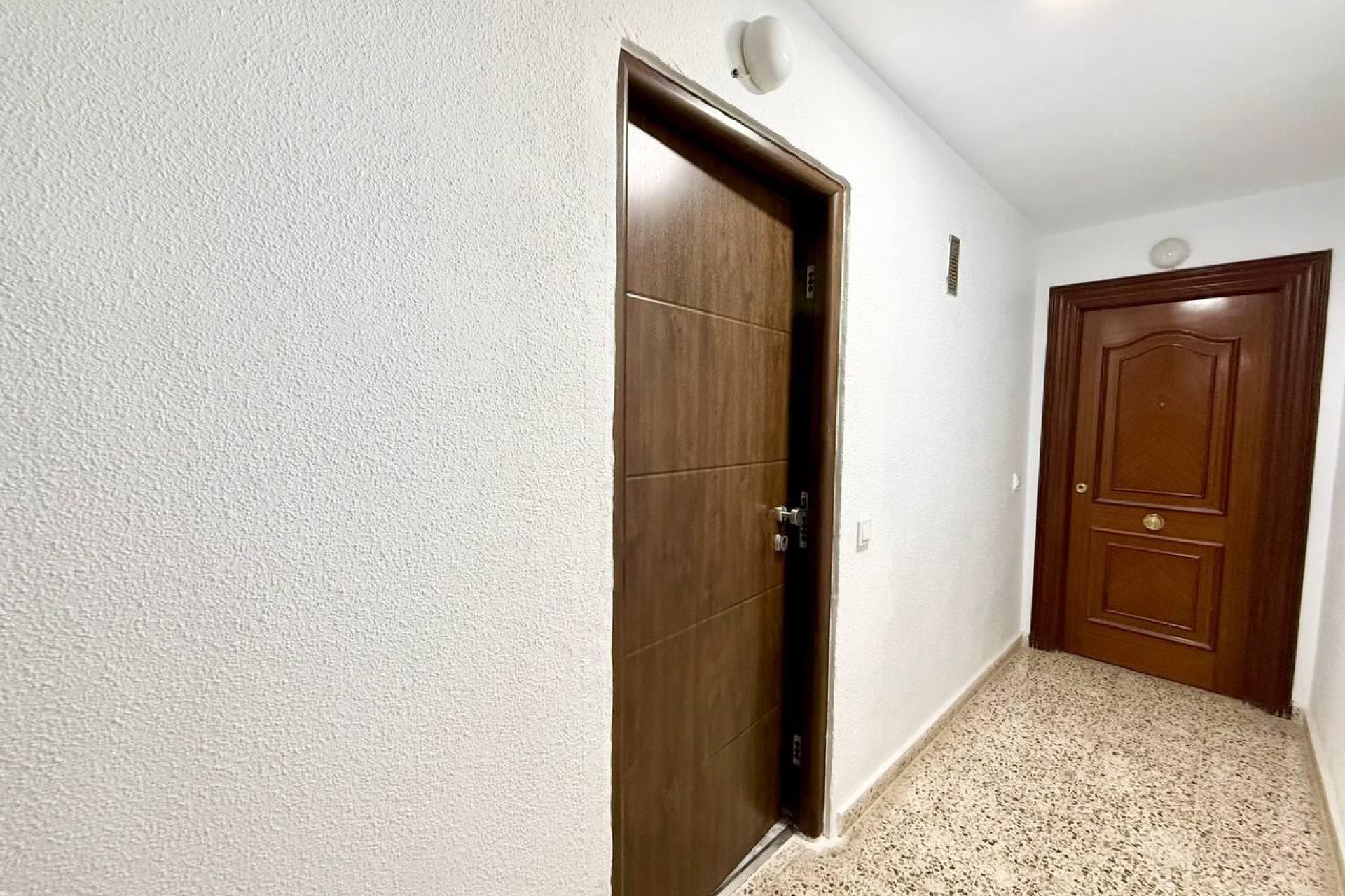 Revânzare - Apartament -
Torrevieja - Playa del Cura