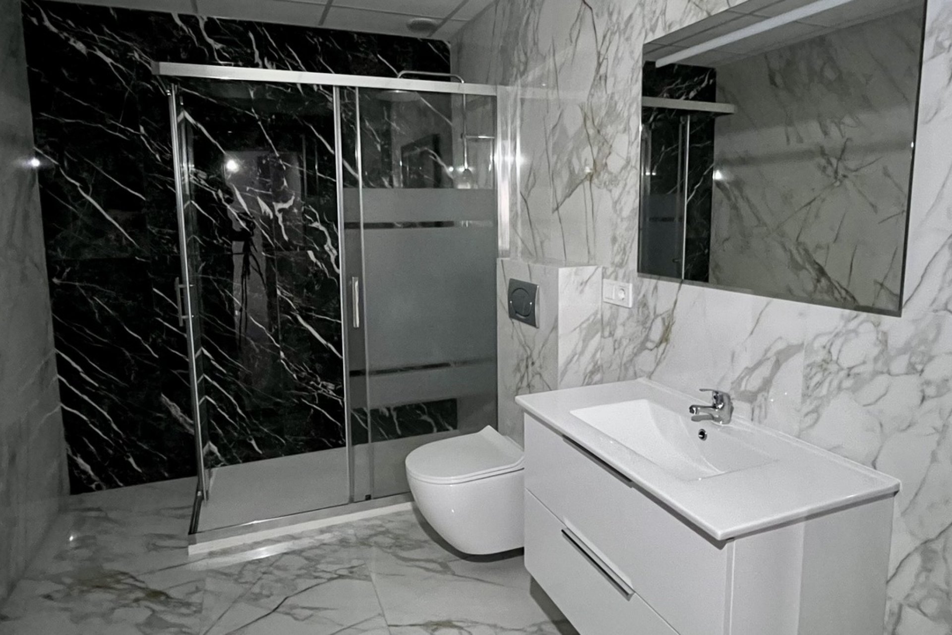 Revânzare - Apartament -
Torrevieja - PLAYA LOS LOCOS