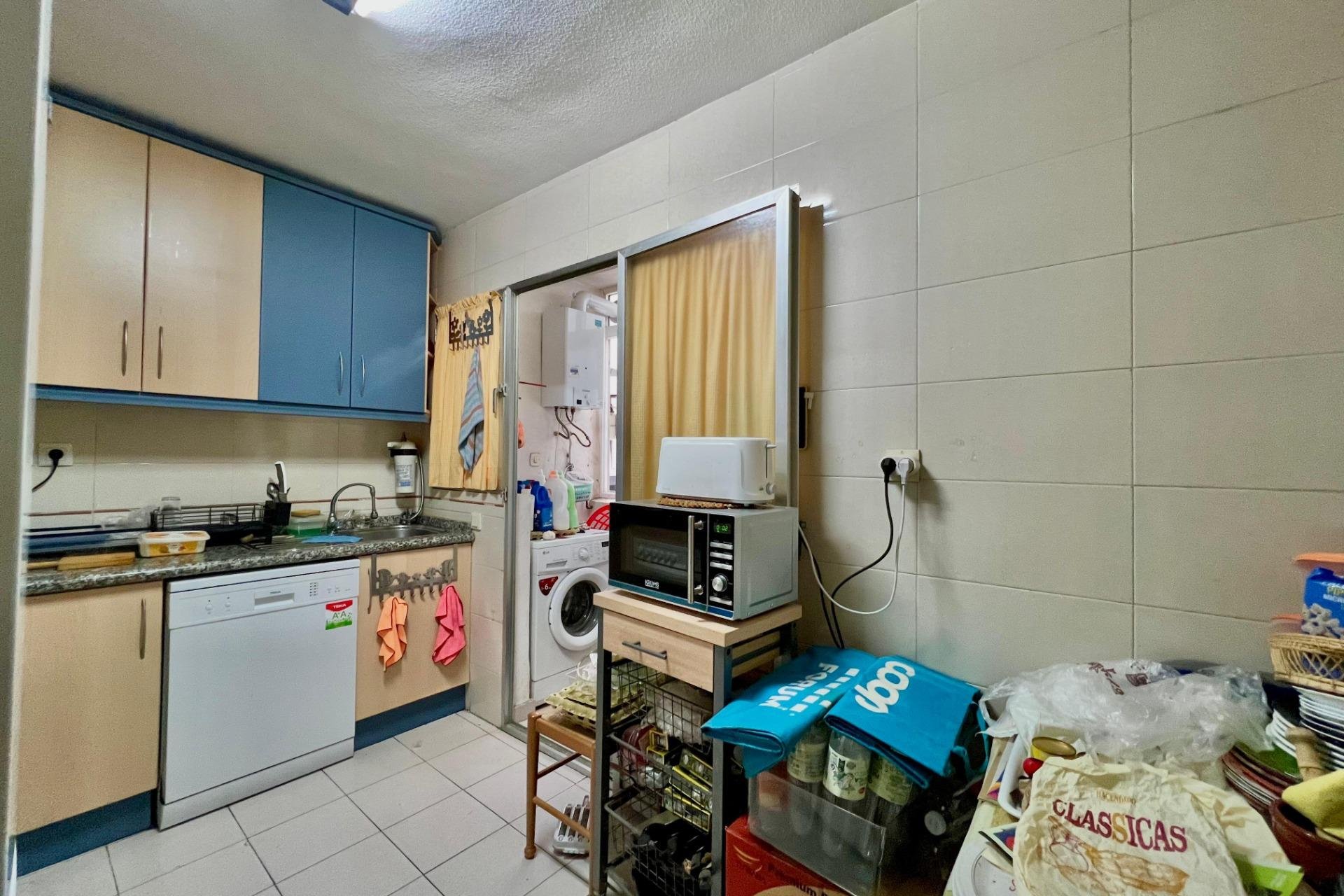 Revânzare - Apartament -
Torrevieja - Puerto Deportivo