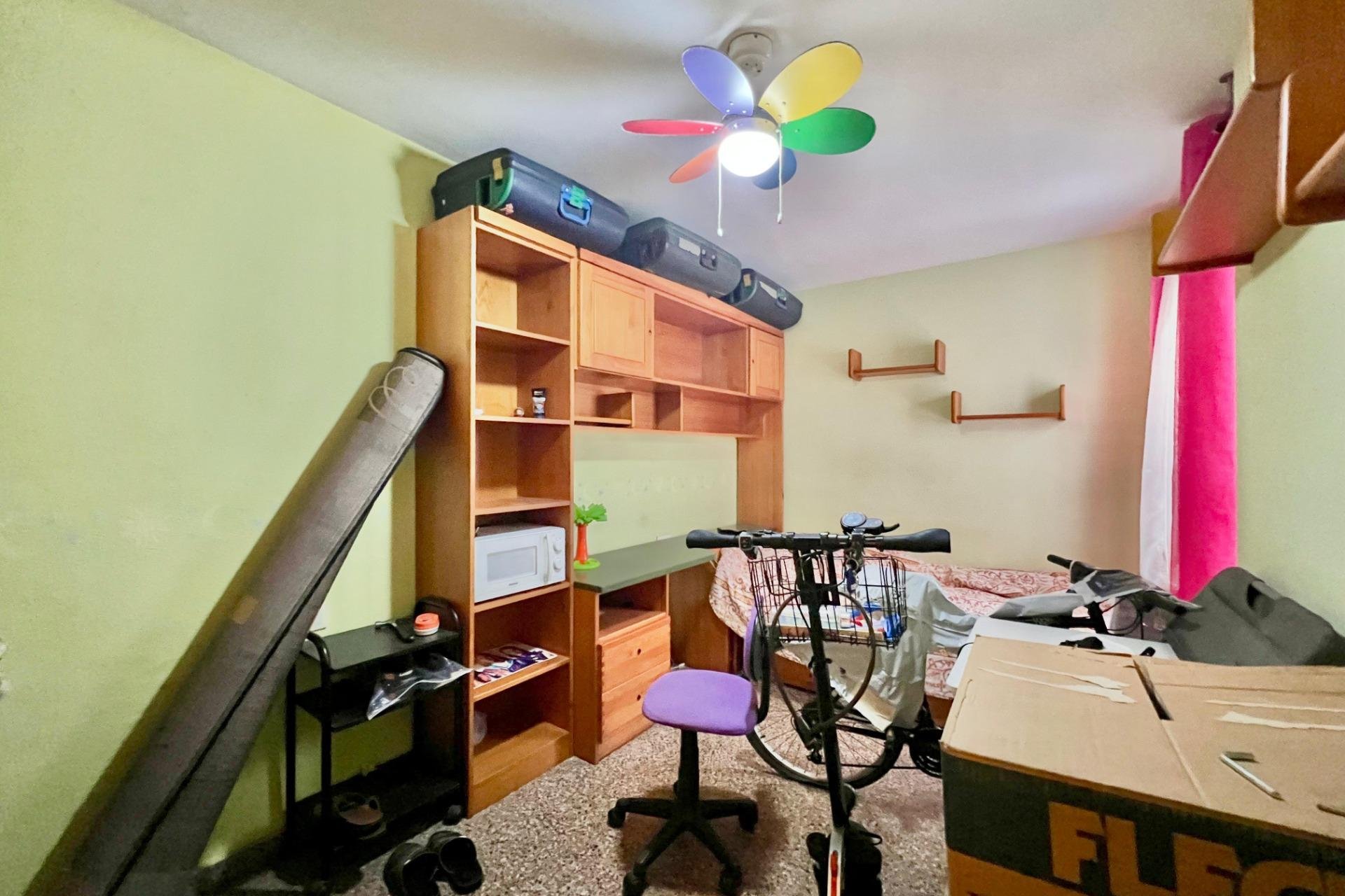 Revânzare - Apartament -
Torrevieja - Puerto Deportivo