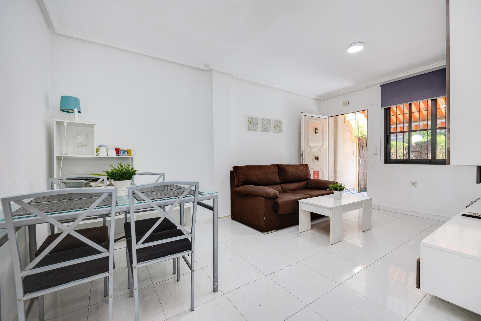 Revânzare - Apartament -
Torrevieja - Punta Prima