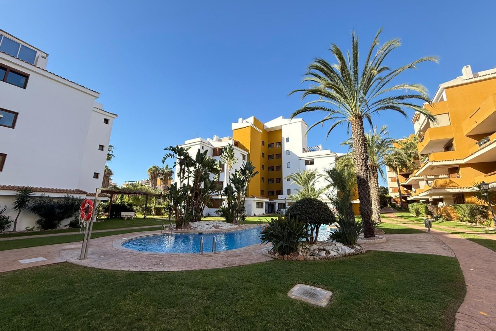 Revânzare - Apartament -
Torrevieja - Punta Prima