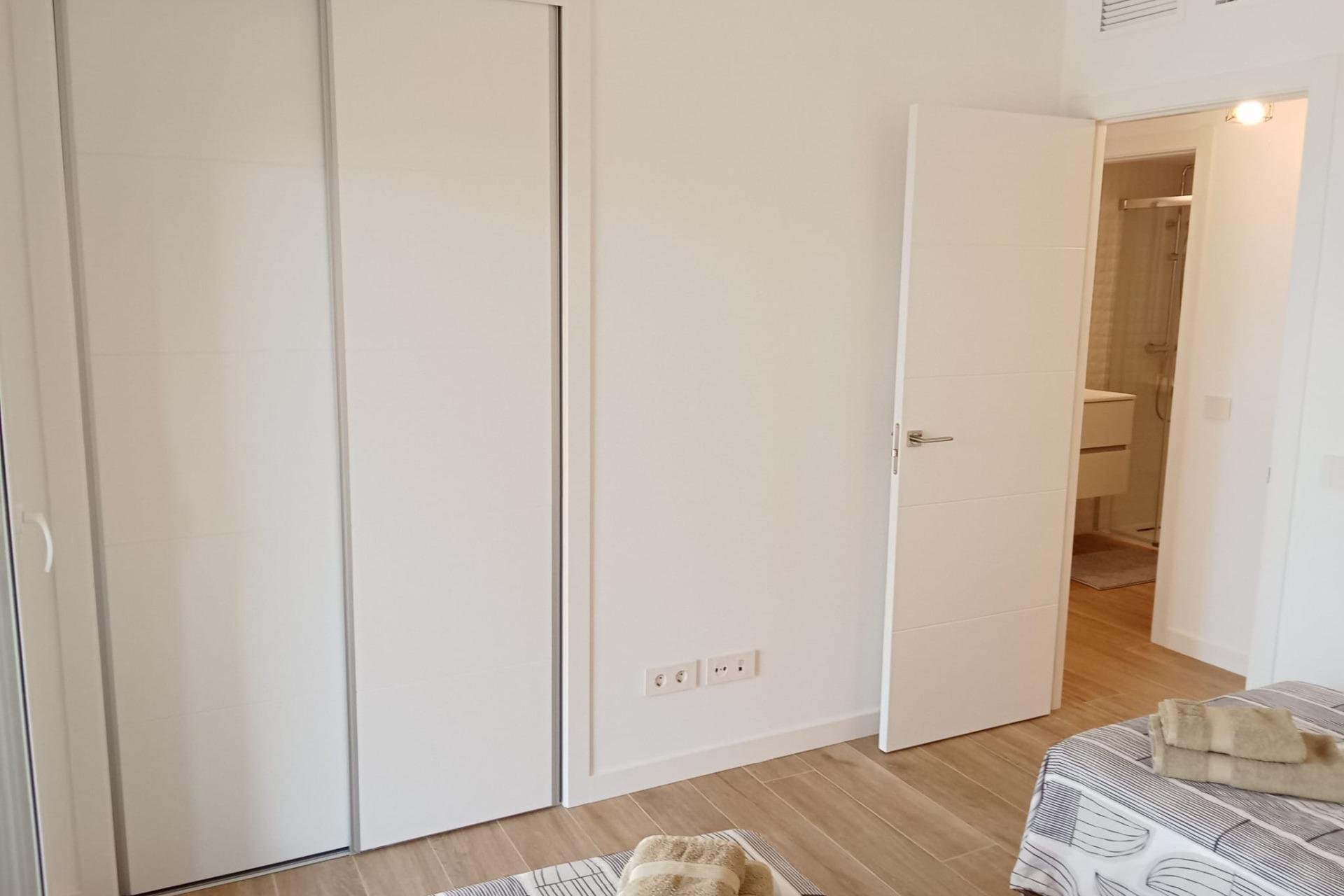 Revânzare - Apartament -
Torrevieja - Punta Prima