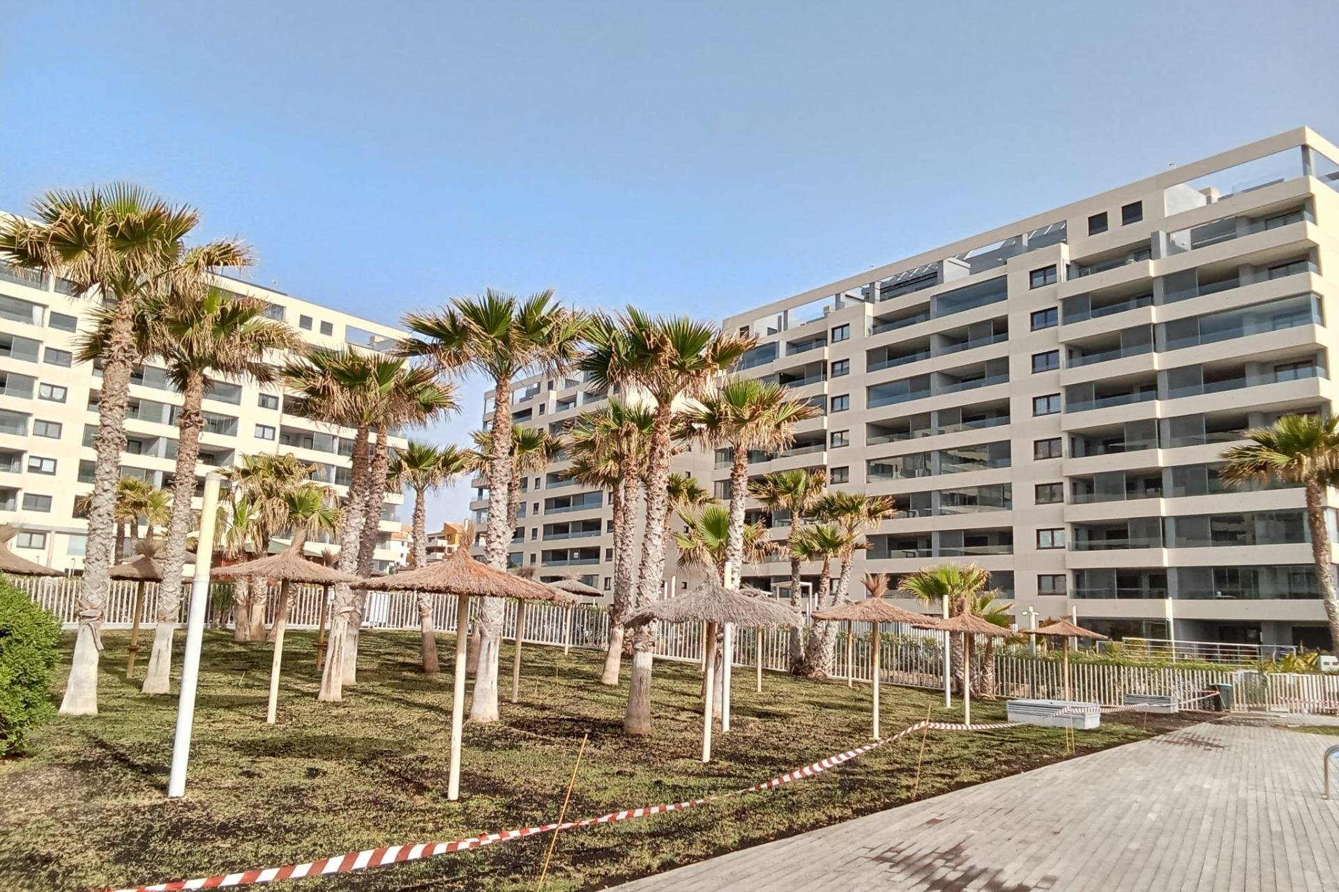 Revânzare - Apartament -
Torrevieja - Punta Prima