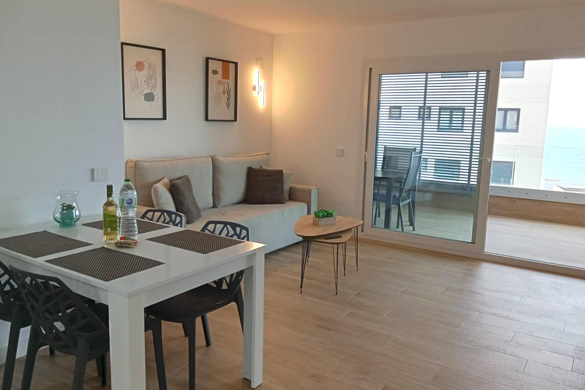 Revânzare - Apartament -
Torrevieja - Punta Prima