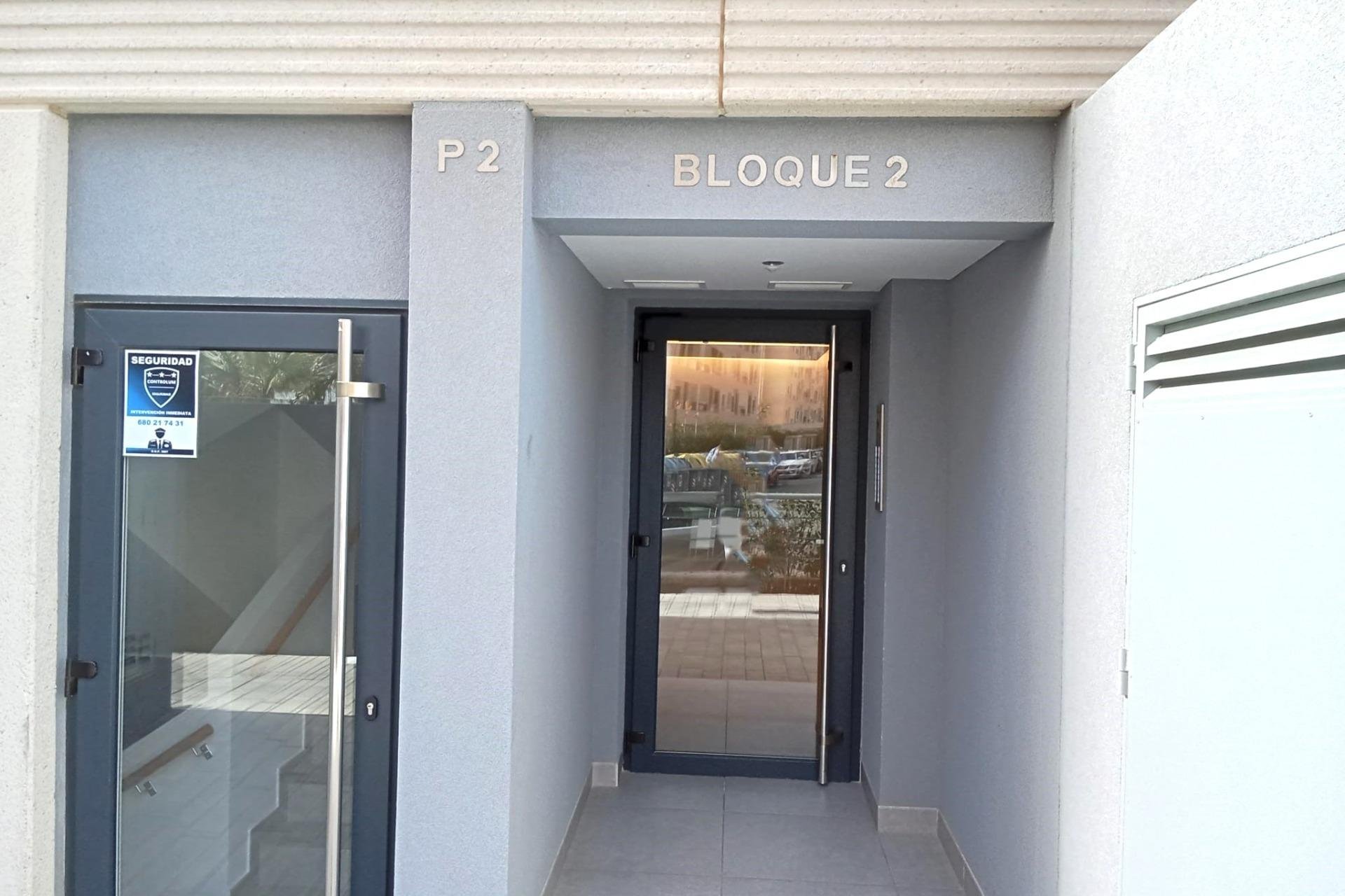 Revânzare - Apartament -
Torrevieja - Punta Prima