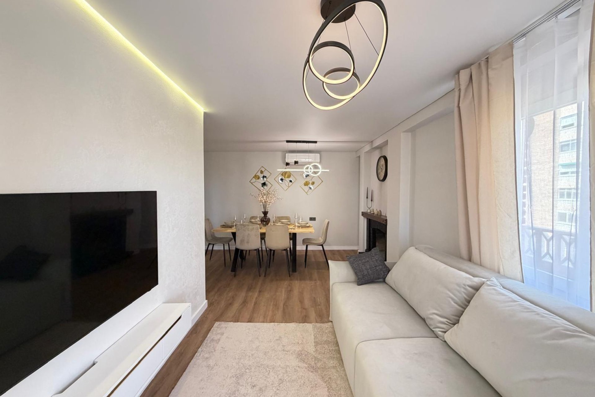 Revânzare - Apartament -
Torrevieja - Punta Prima