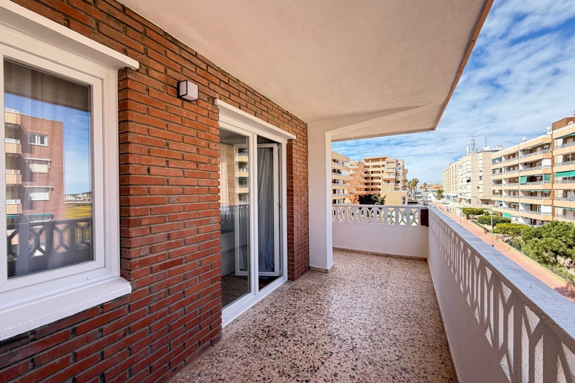 Revânzare - Apartament -
Torrevieja - Punta Prima