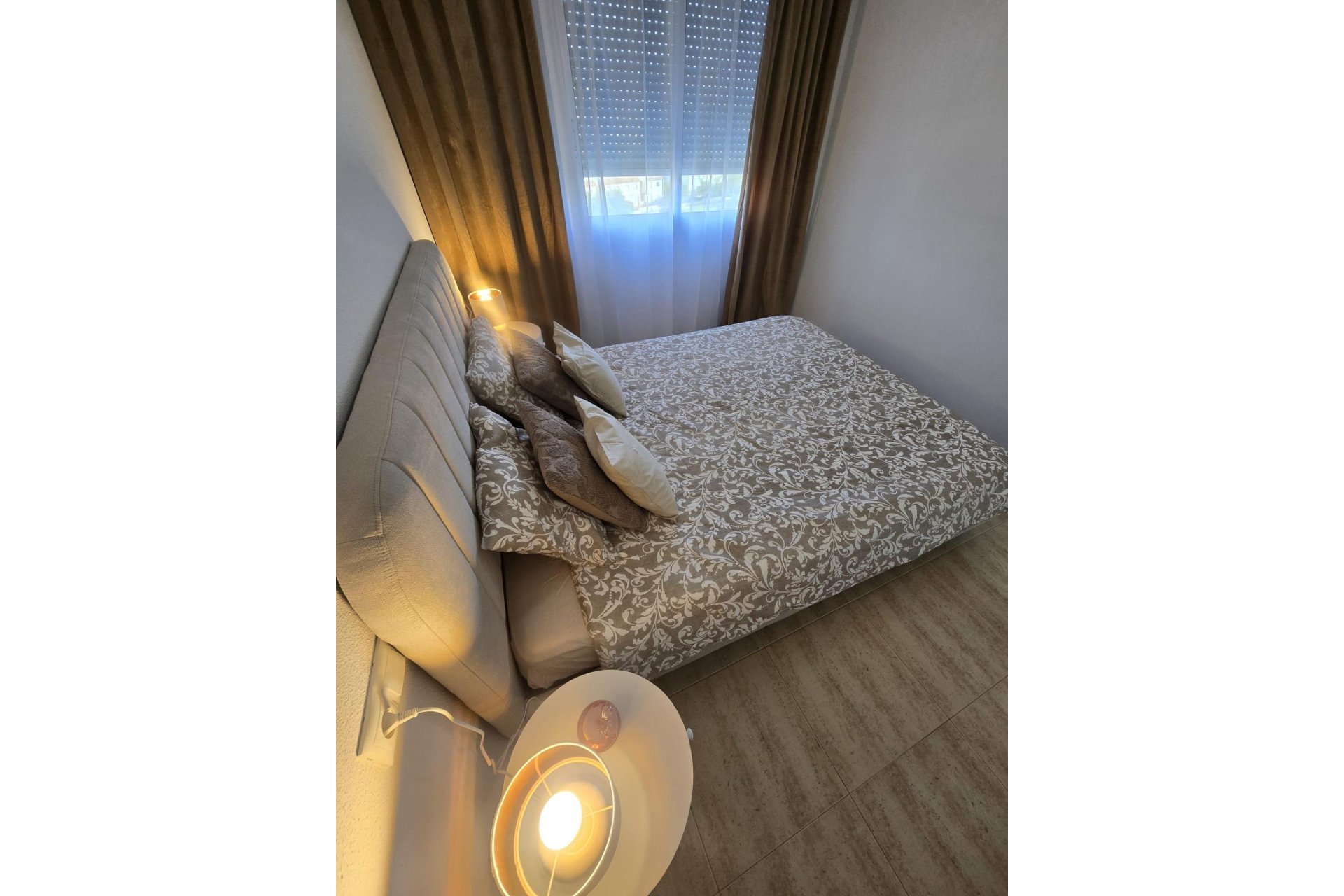 Revânzare - Apartament -
Torrevieja - Torreblanca