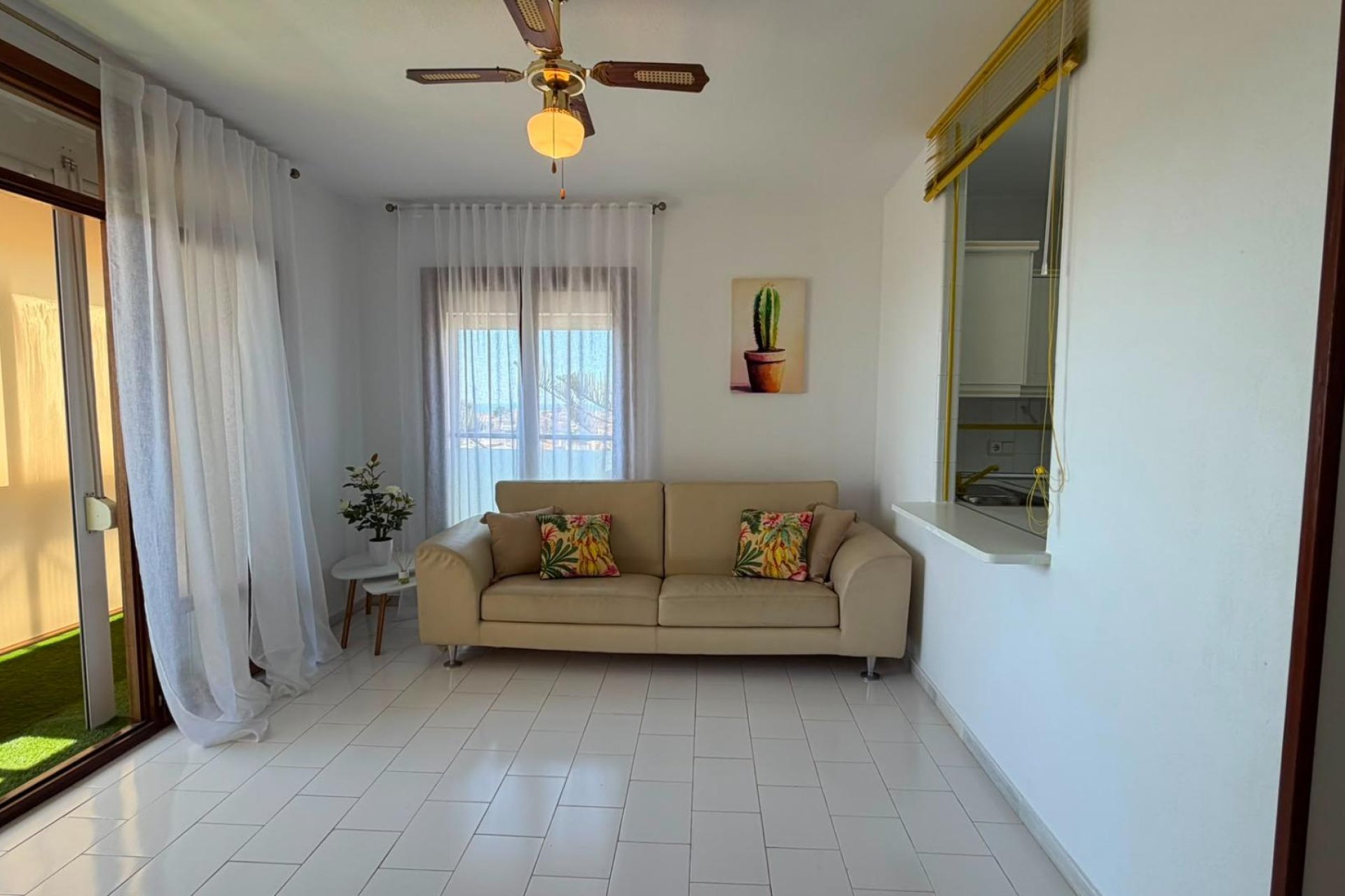 Revânzare - Apartament -
Torrevieja - Torreblanca